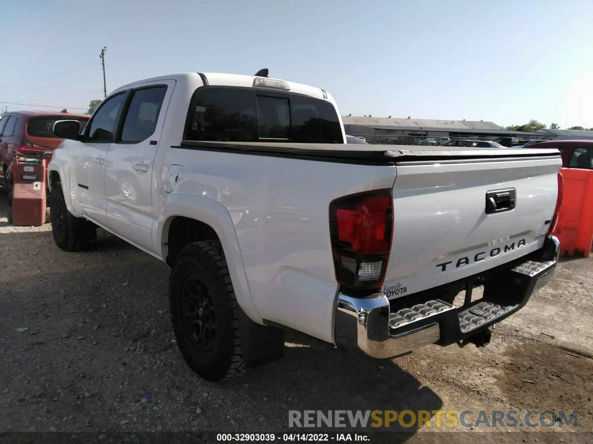 3 Photograph of a damaged car 5TFAZ5CN4MX107922 TOYOTA TACOMA 2WD 2021