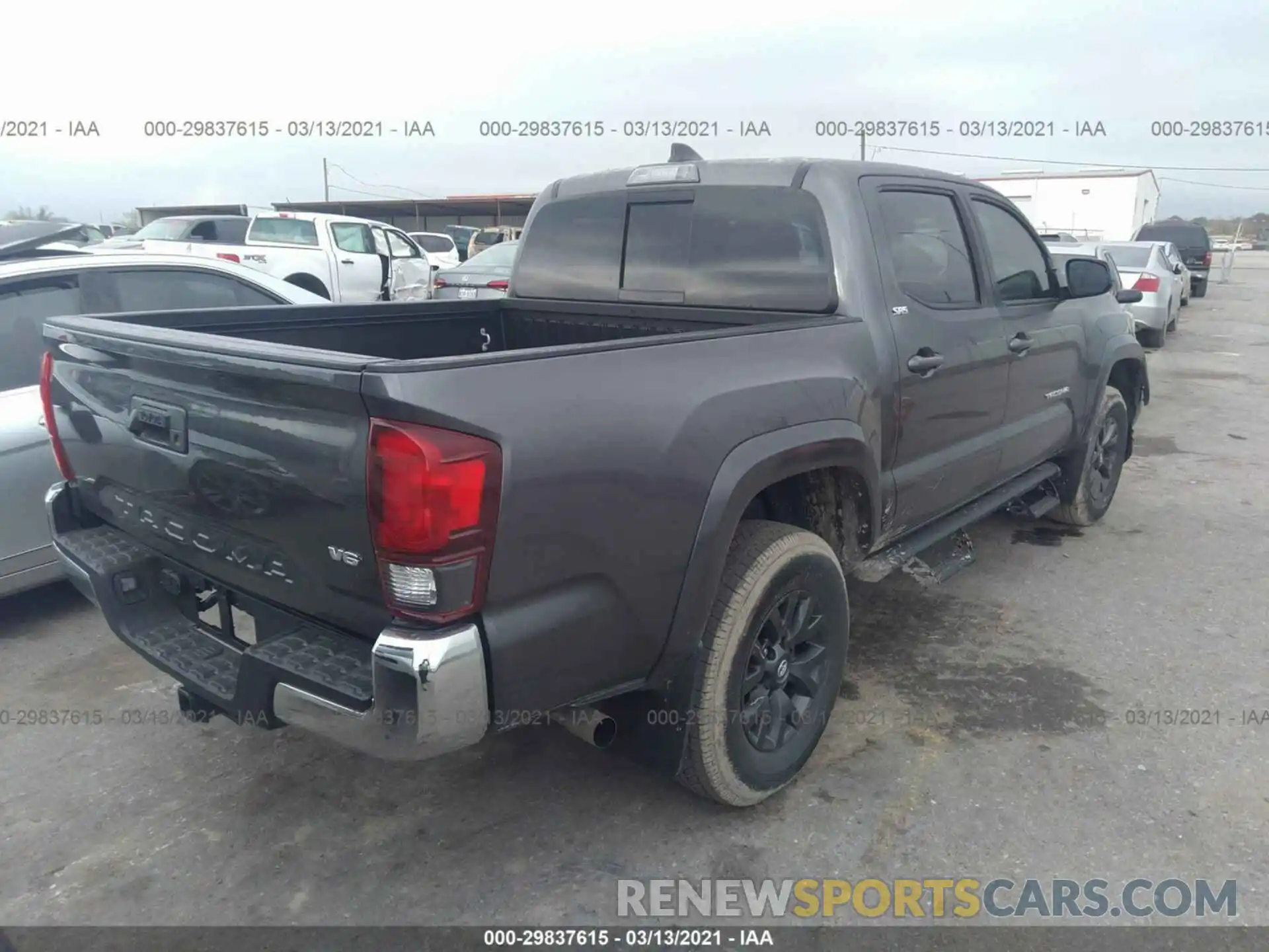 4 Фотография поврежденного автомобиля 5TFAZ5CN5MX098583 TOYOTA TACOMA 2WD 2021