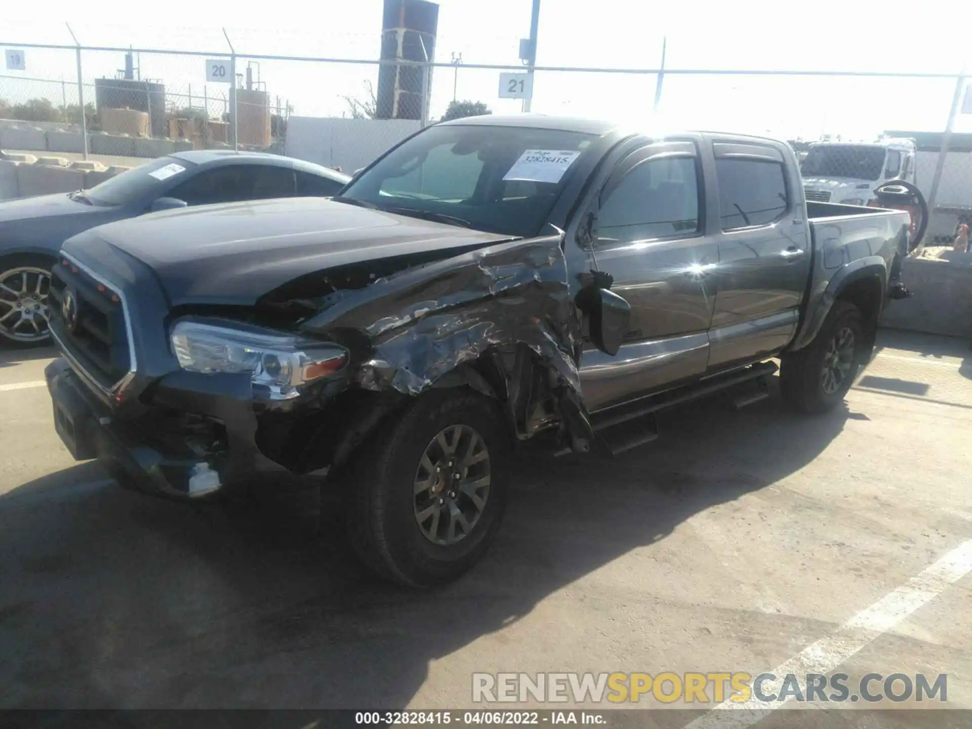 2 Photograph of a damaged car 5TFAZ5CN5MX105547 TOYOTA TACOMA 2WD 2021