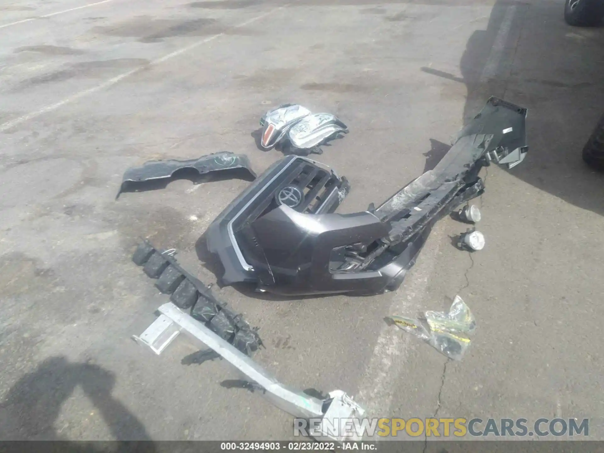 12 Photograph of a damaged car 5TFAZ5CN5MX115320 TOYOTA TACOMA 2WD 2021