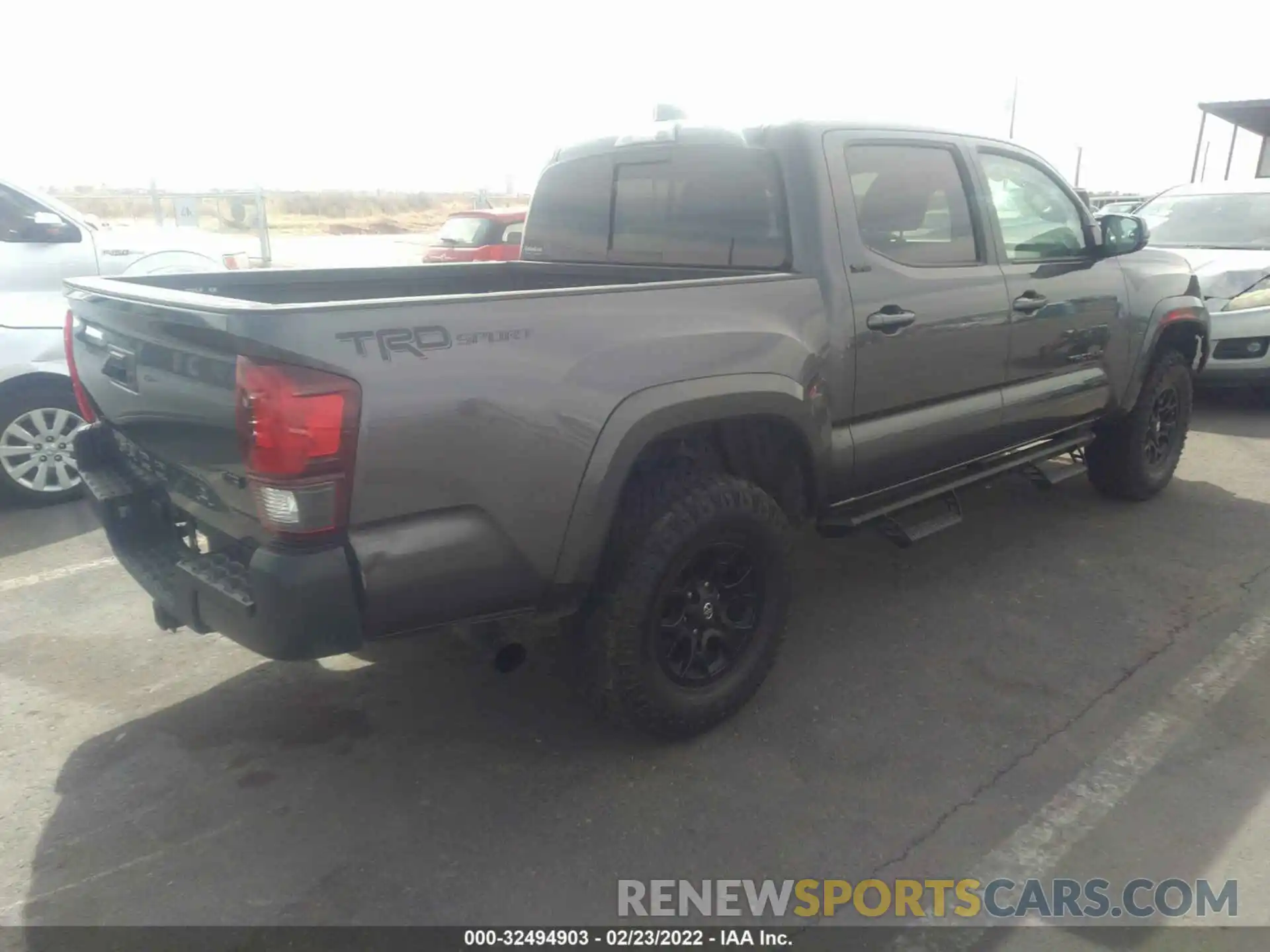 4 Photograph of a damaged car 5TFAZ5CN5MX115320 TOYOTA TACOMA 2WD 2021