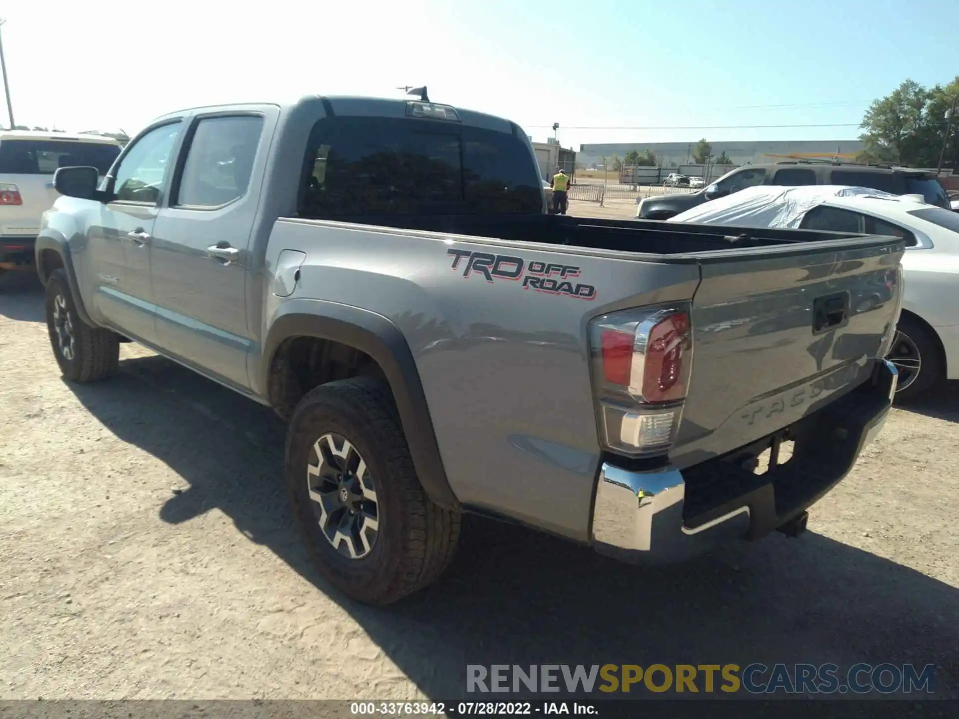 3 Photograph of a damaged car 5TFAZ5CN6MX105542 TOYOTA TACOMA 2WD 2021