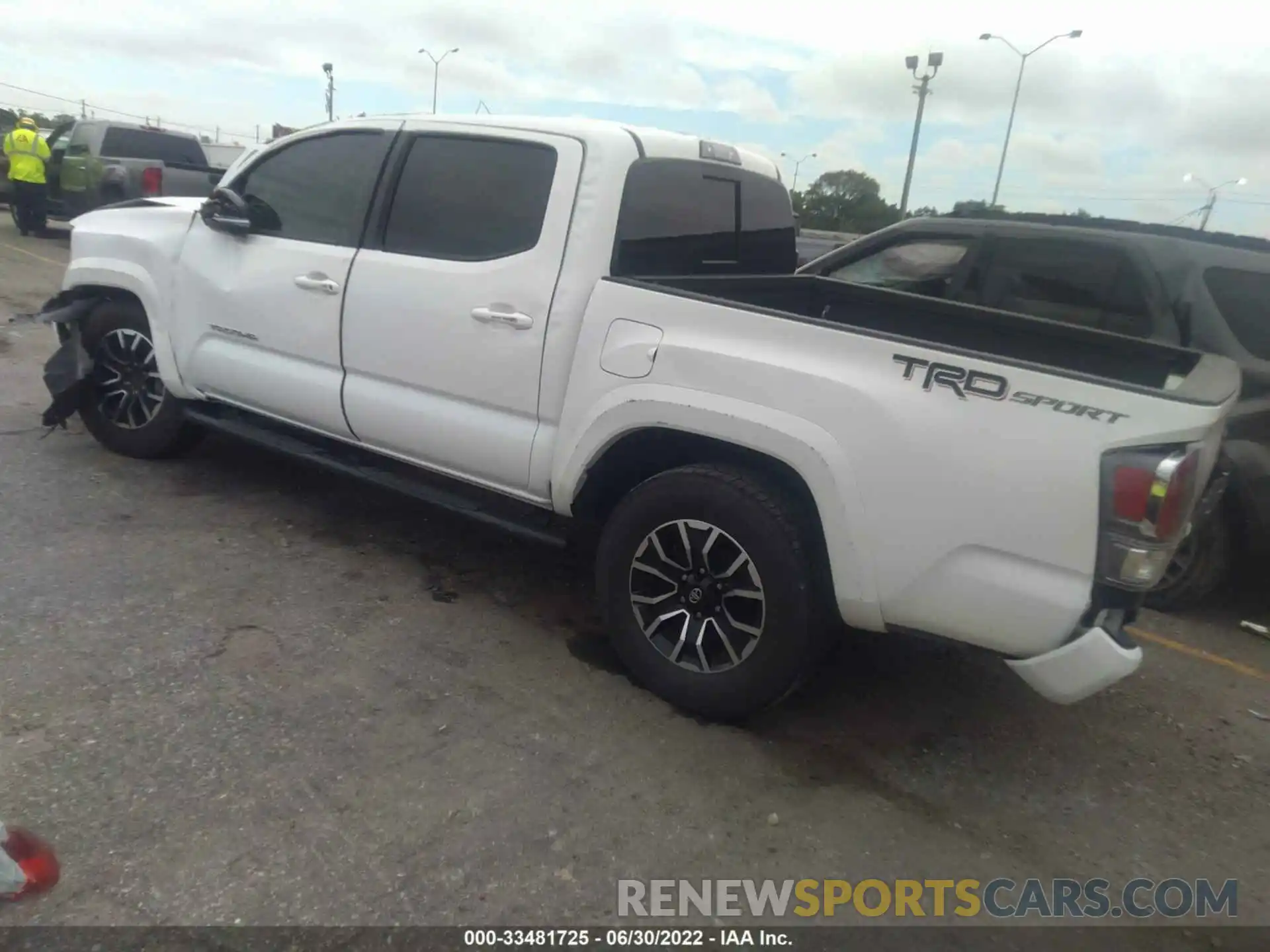 3 Photograph of a damaged car 5TFAZ5CN6MX106576 TOYOTA TACOMA 2WD 2021