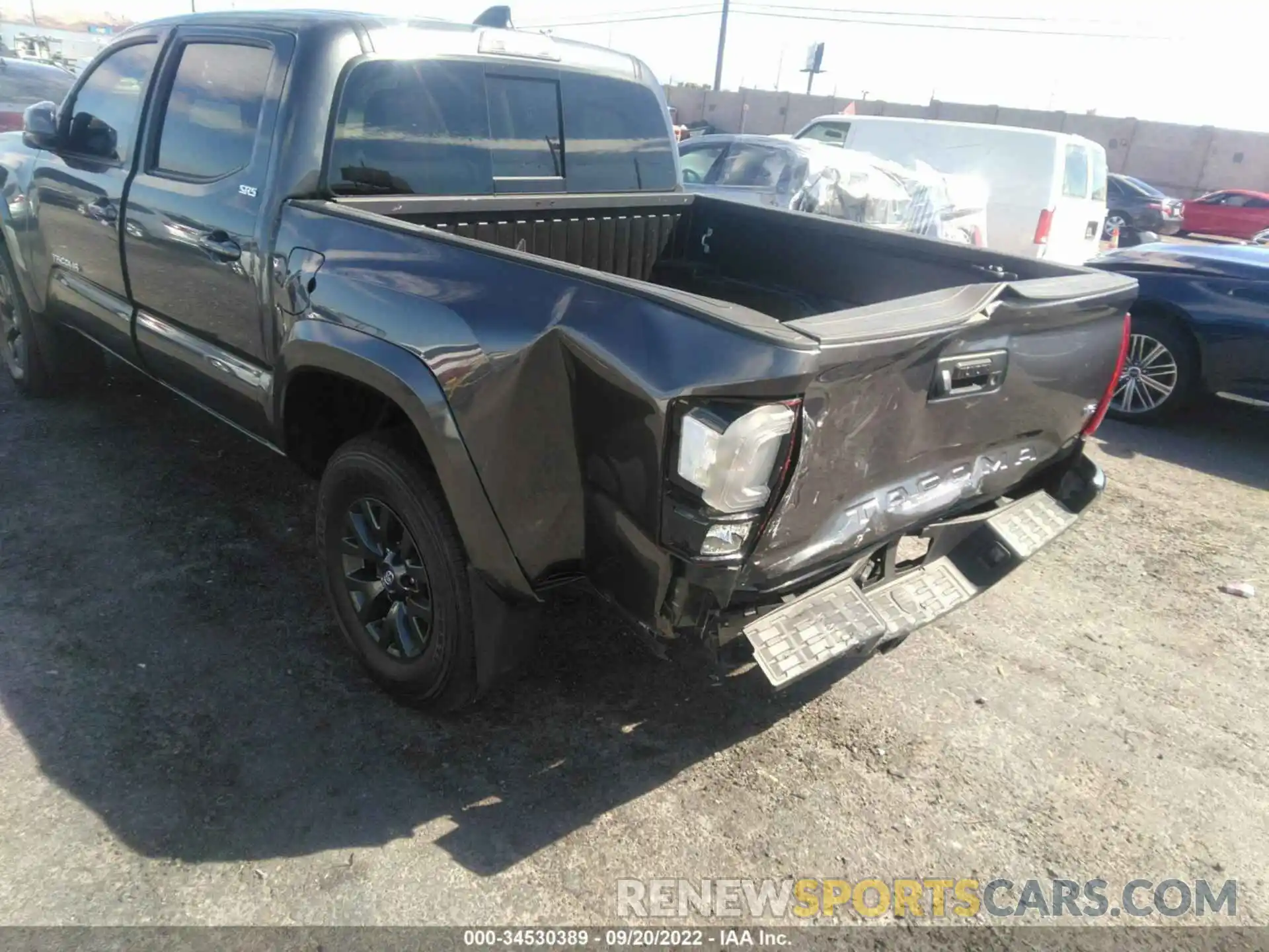 6 Photograph of a damaged car 5TFAZ5CN6MX108540 TOYOTA TACOMA 2WD 2021