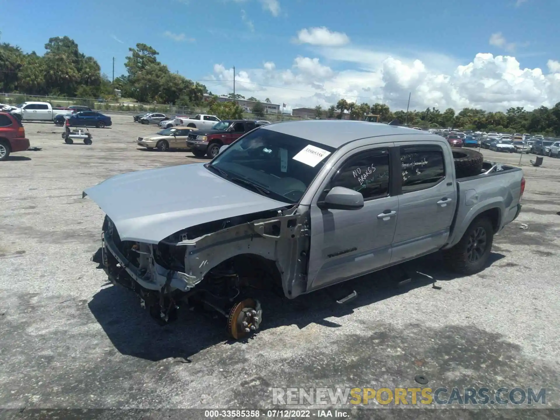 2 Photograph of a damaged car 5TFAZ5CN6MX113625 TOYOTA TACOMA 2WD 2021