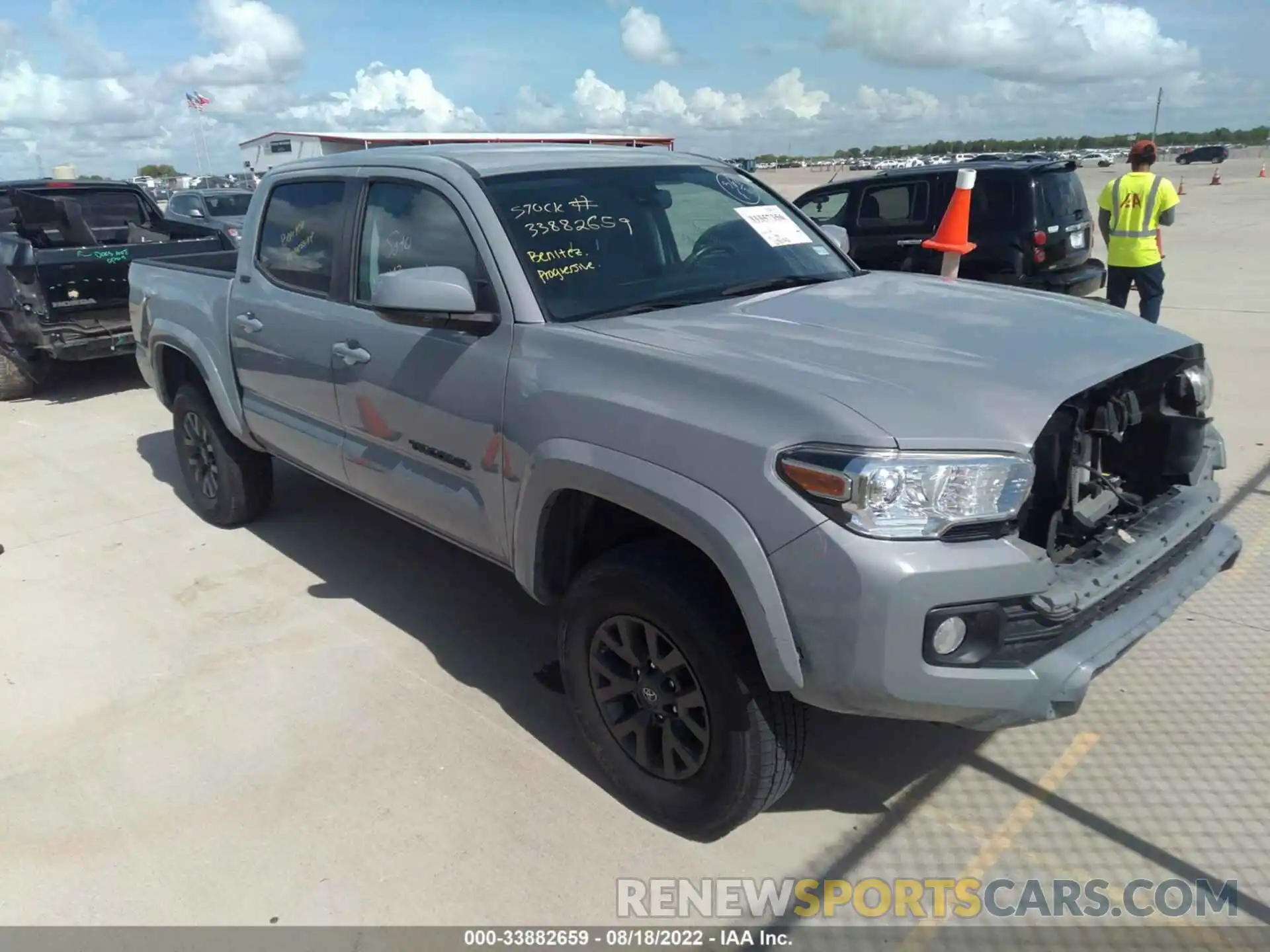 1 Photograph of a damaged car 5TFAZ5CN7MX095720 TOYOTA TACOMA 2WD 2021