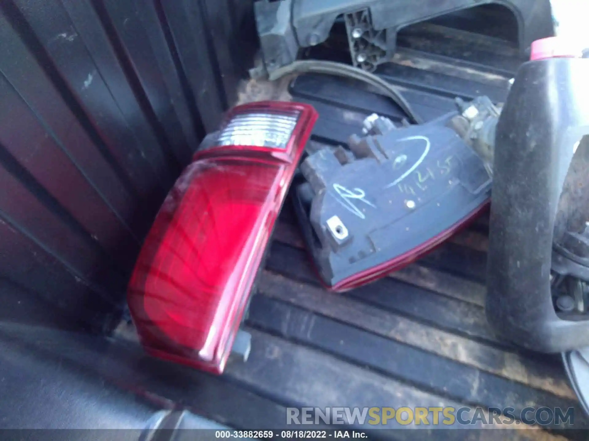 12 Photograph of a damaged car 5TFAZ5CN7MX095720 TOYOTA TACOMA 2WD 2021