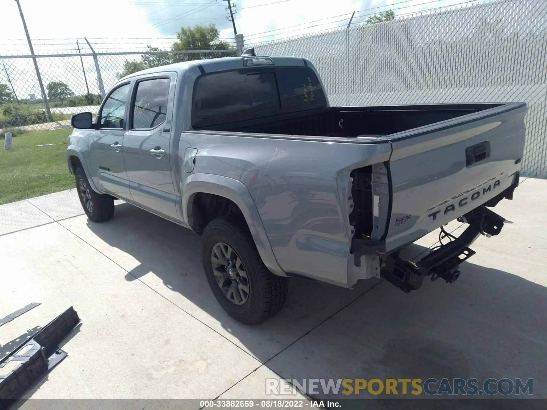 3 Photograph of a damaged car 5TFAZ5CN7MX095720 TOYOTA TACOMA 2WD 2021