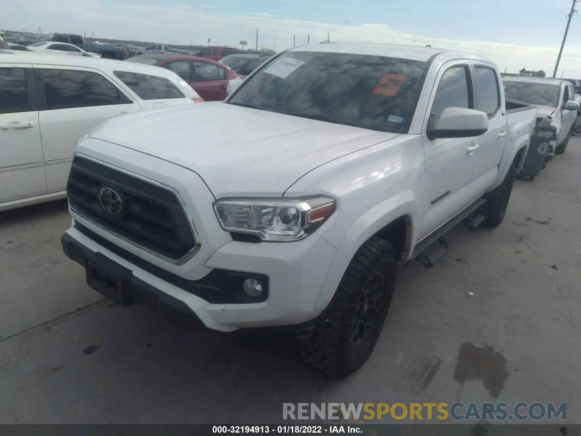 2 Photograph of a damaged car 5TFAZ5CN7MX102522 TOYOTA TACOMA 2WD 2021