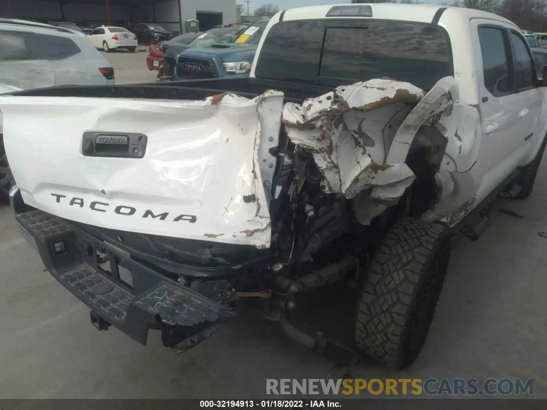 6 Photograph of a damaged car 5TFAZ5CN7MX102522 TOYOTA TACOMA 2WD 2021