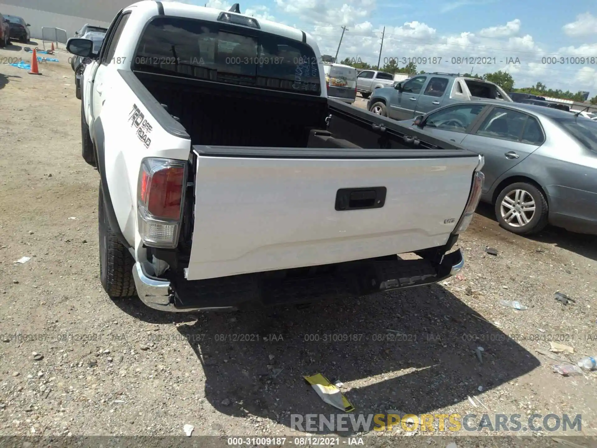 6 Photograph of a damaged car 5TFAZ5CN7MX107123 TOYOTA TACOMA 2WD 2021