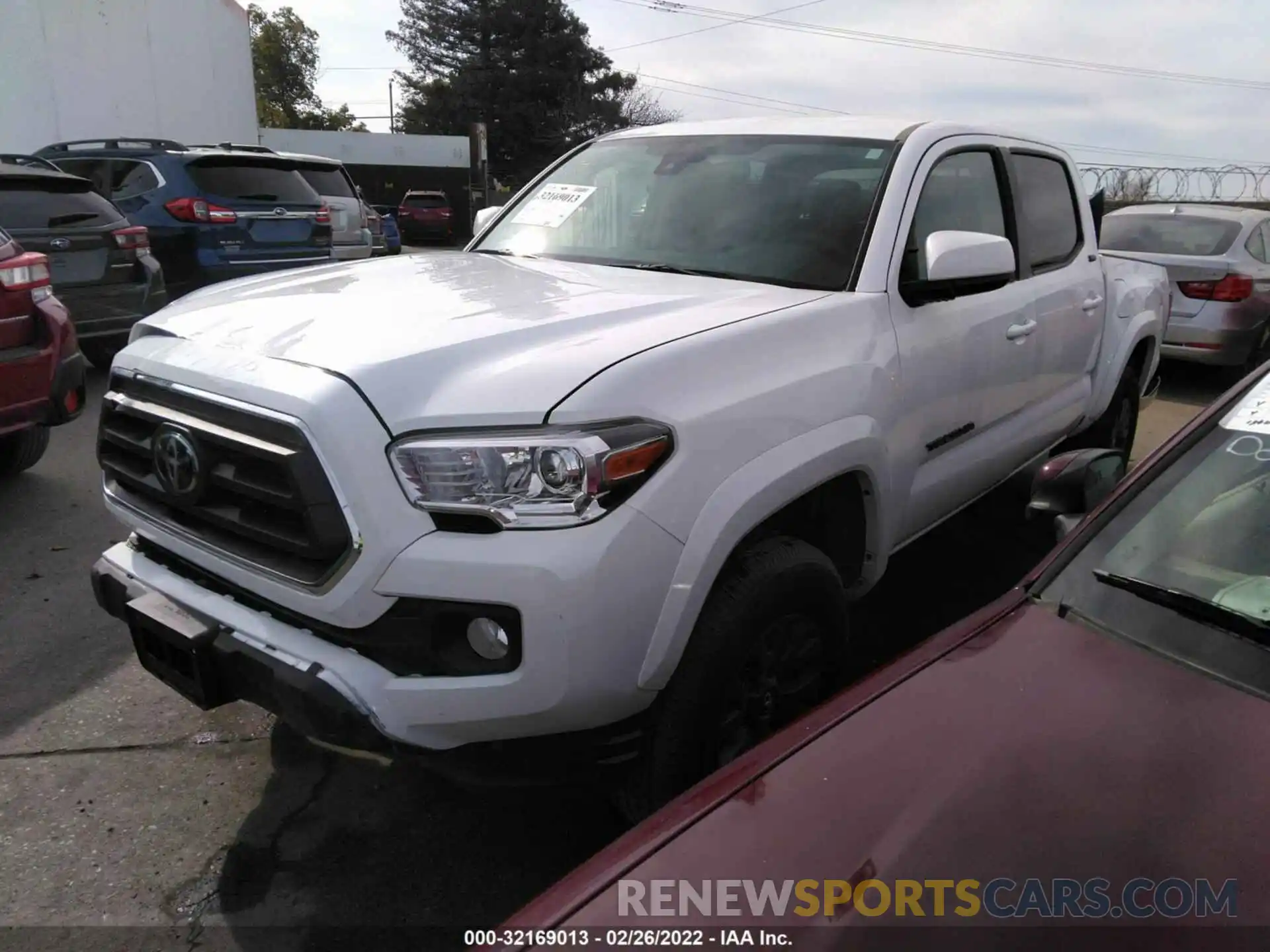 2 Photograph of a damaged car 5TFAZ5CN7MX112743 TOYOTA TACOMA 2WD 2021