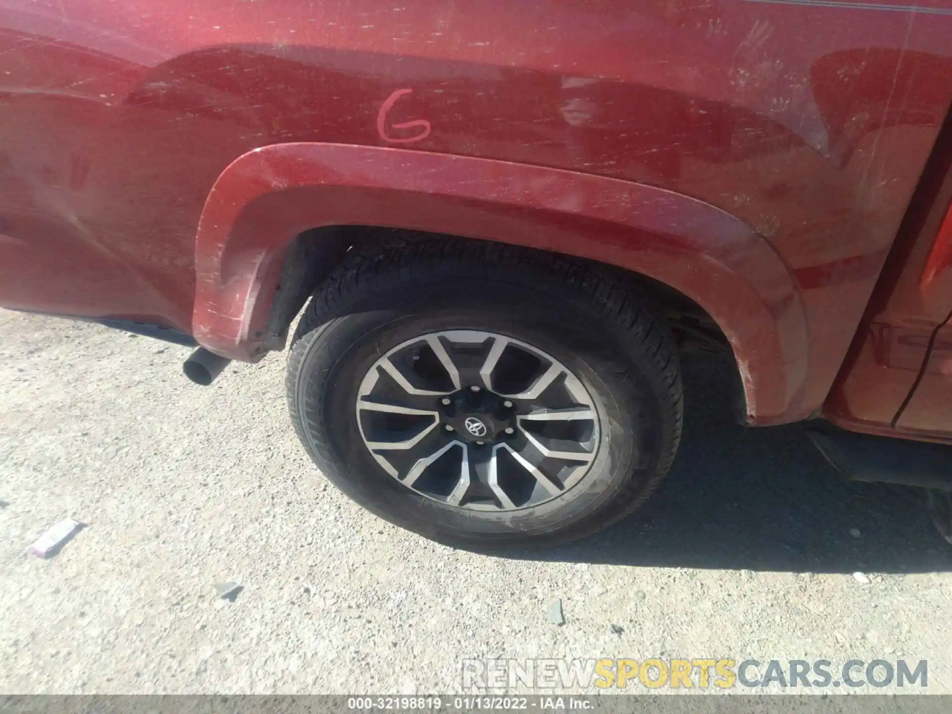 14 Photograph of a damaged car 5TFAZ5CN8MX100925 TOYOTA TACOMA 2WD 2021