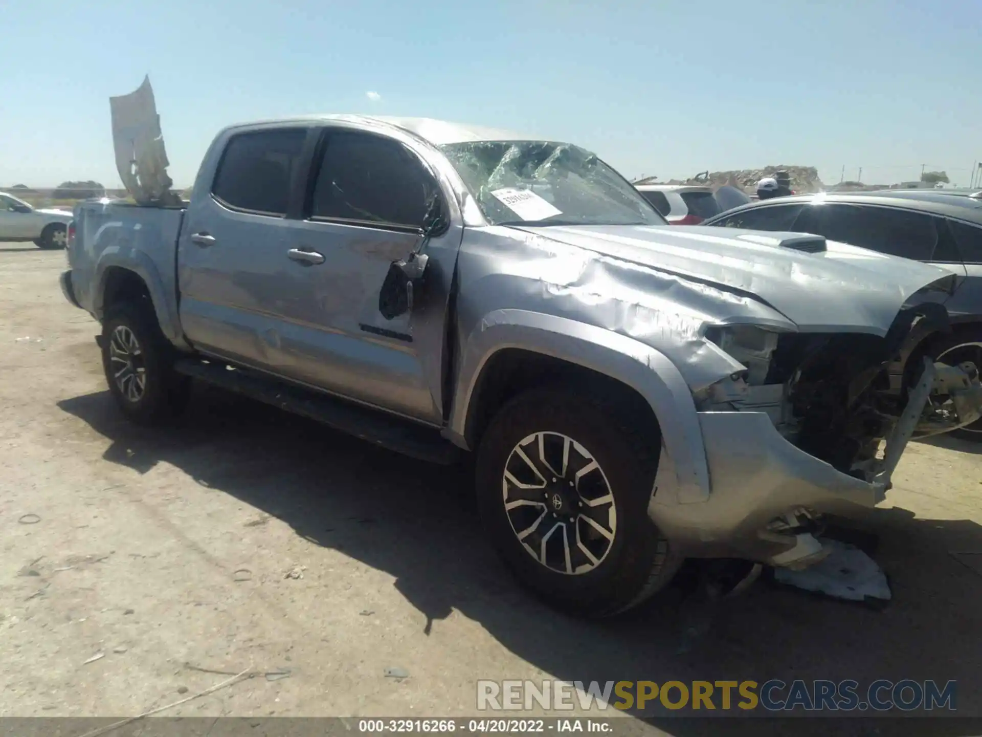 1 Photograph of a damaged car 5TFAZ5CN8MX101461 TOYOTA TACOMA 2WD 2021