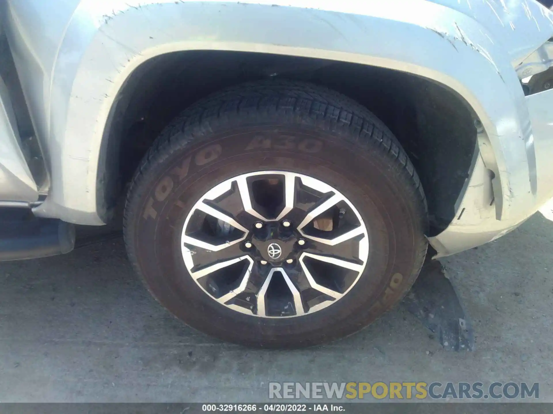 14 Photograph of a damaged car 5TFAZ5CN8MX101461 TOYOTA TACOMA 2WD 2021