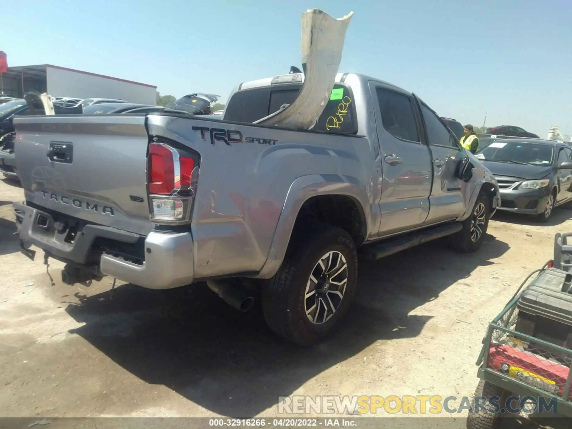 4 Photograph of a damaged car 5TFAZ5CN8MX101461 TOYOTA TACOMA 2WD 2021