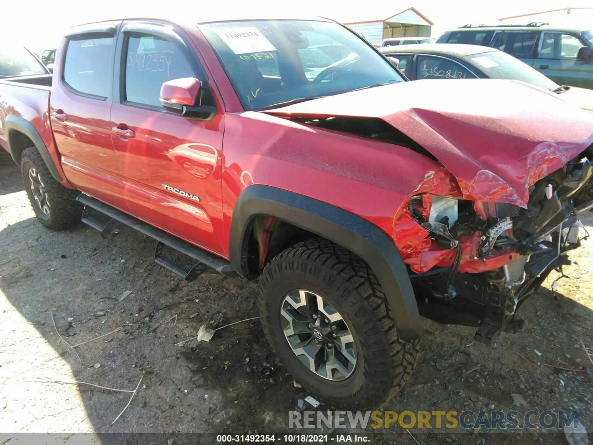 1 Photograph of a damaged car 5TFAZ5CN8MX102920 TOYOTA TACOMA 2WD 2021