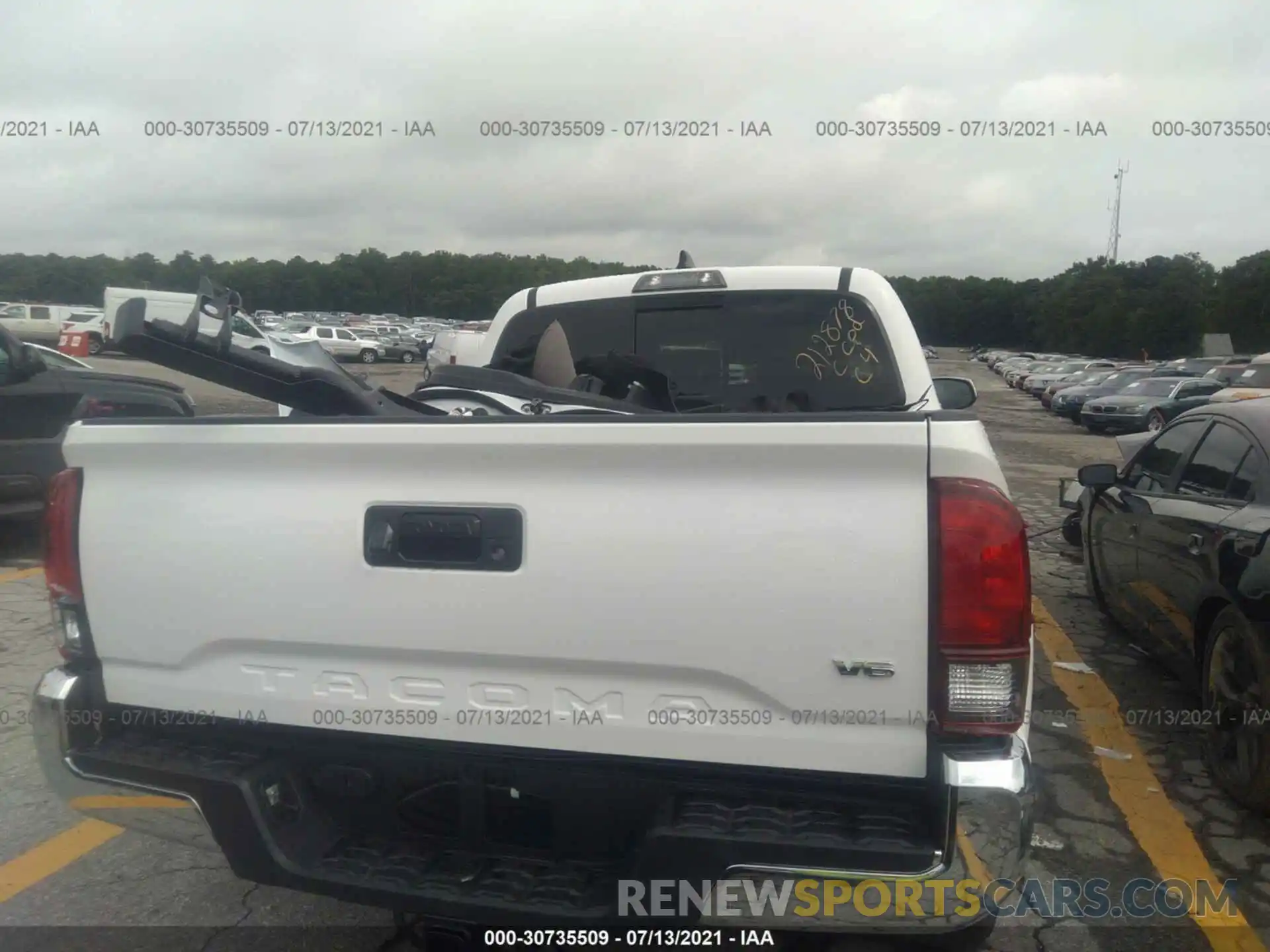 6 Photograph of a damaged car 5TFAZ5CN8MX107969 TOYOTA TACOMA 2WD 2021