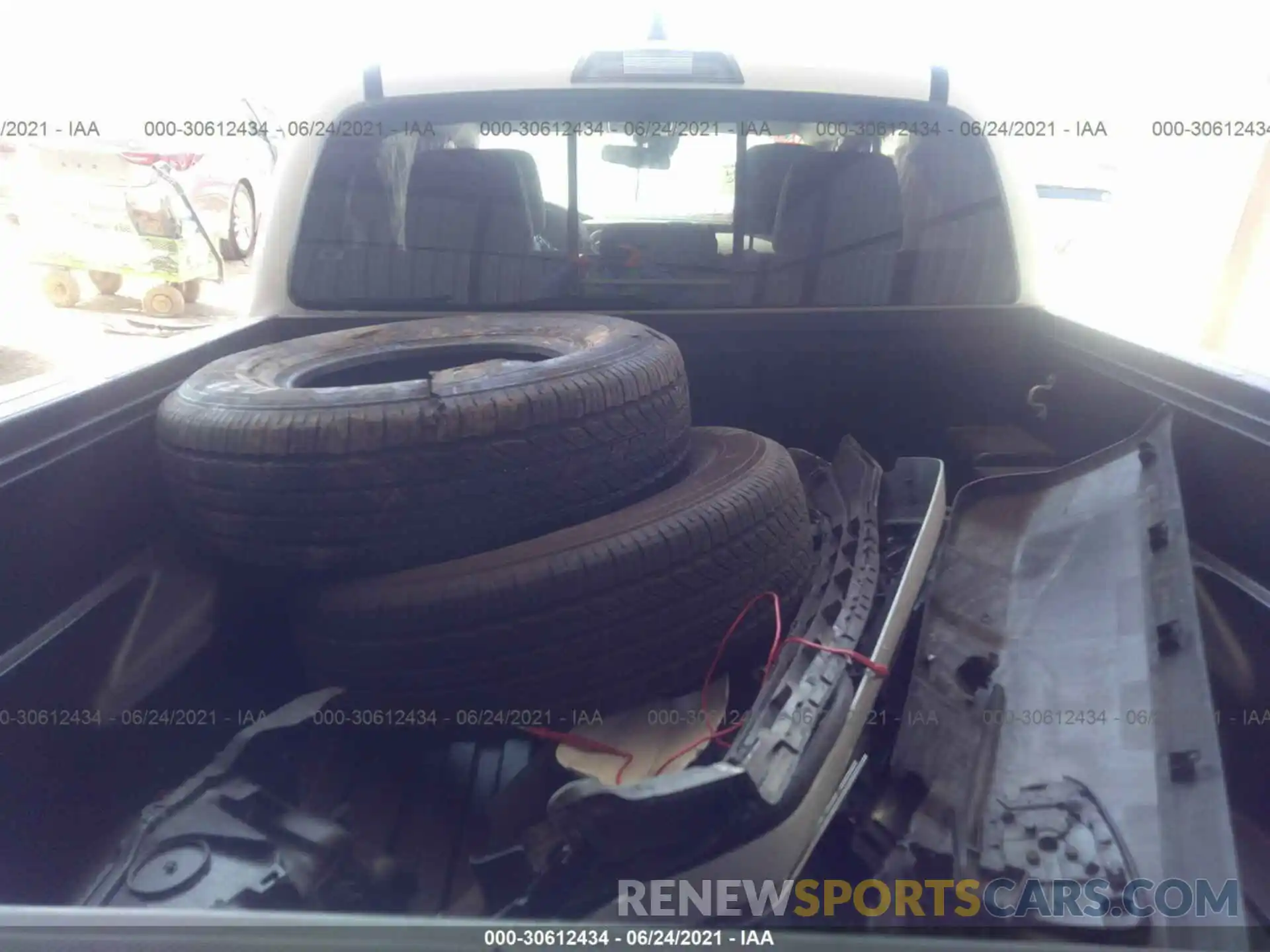 8 Photograph of a damaged car 5TFAZ5CN9MX096903 TOYOTA TACOMA 2WD 2021