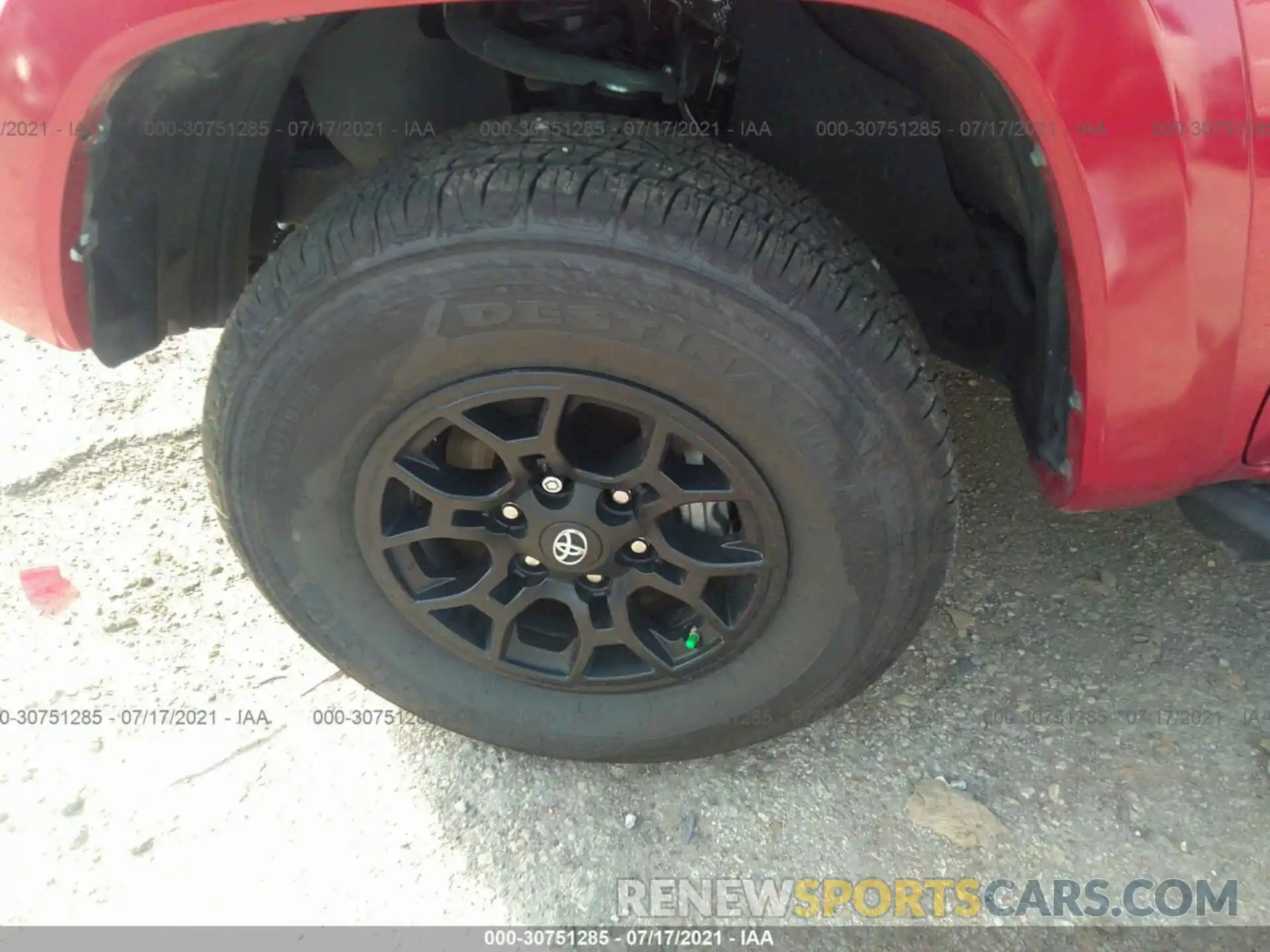 12 Photograph of a damaged car 5TFAZ5CN9MX099946 TOYOTA TACOMA 2WD 2021