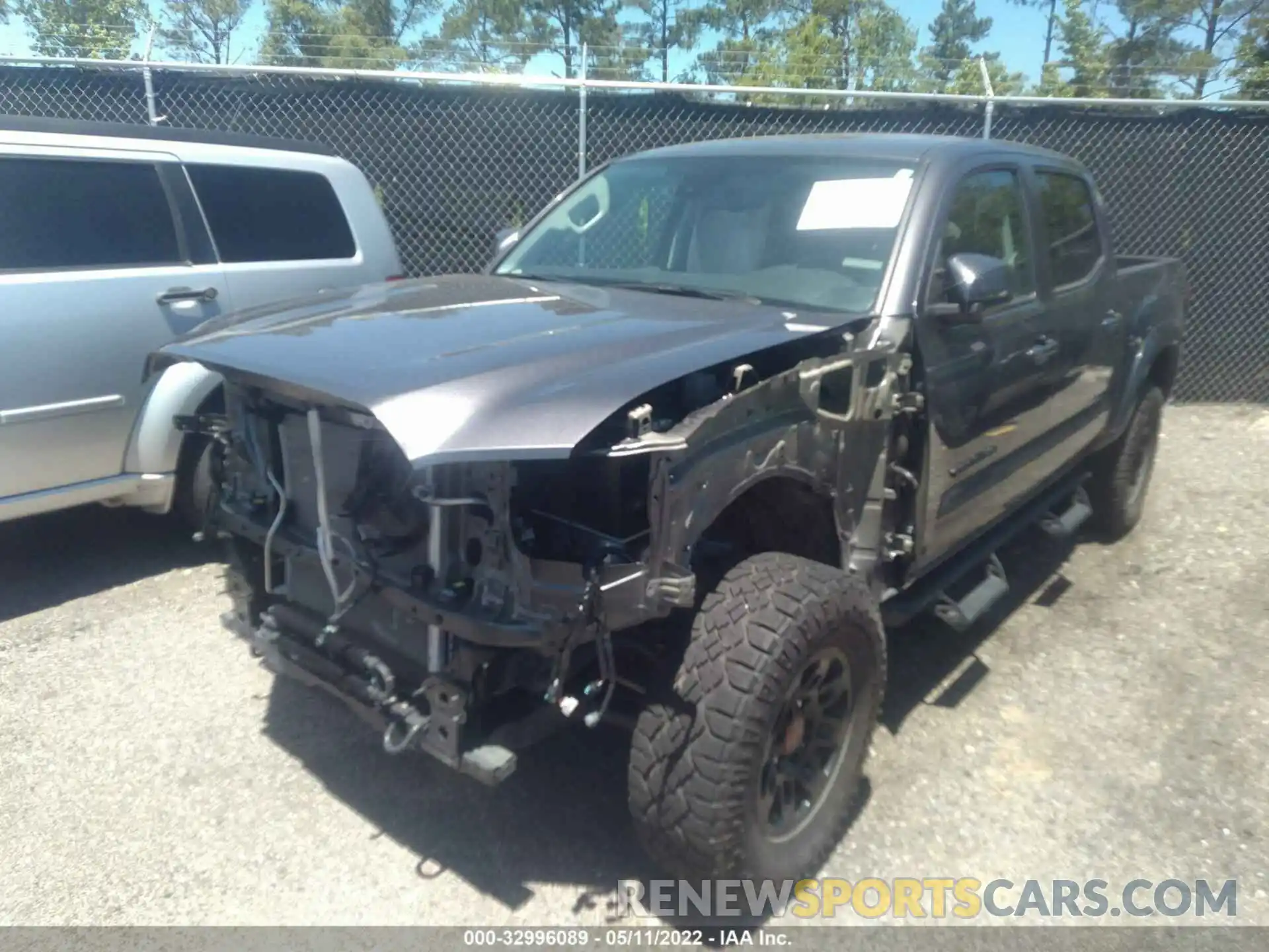 6 Photograph of a damaged car 5TFAZ5CN9MX102733 TOYOTA TACOMA 2WD 2021