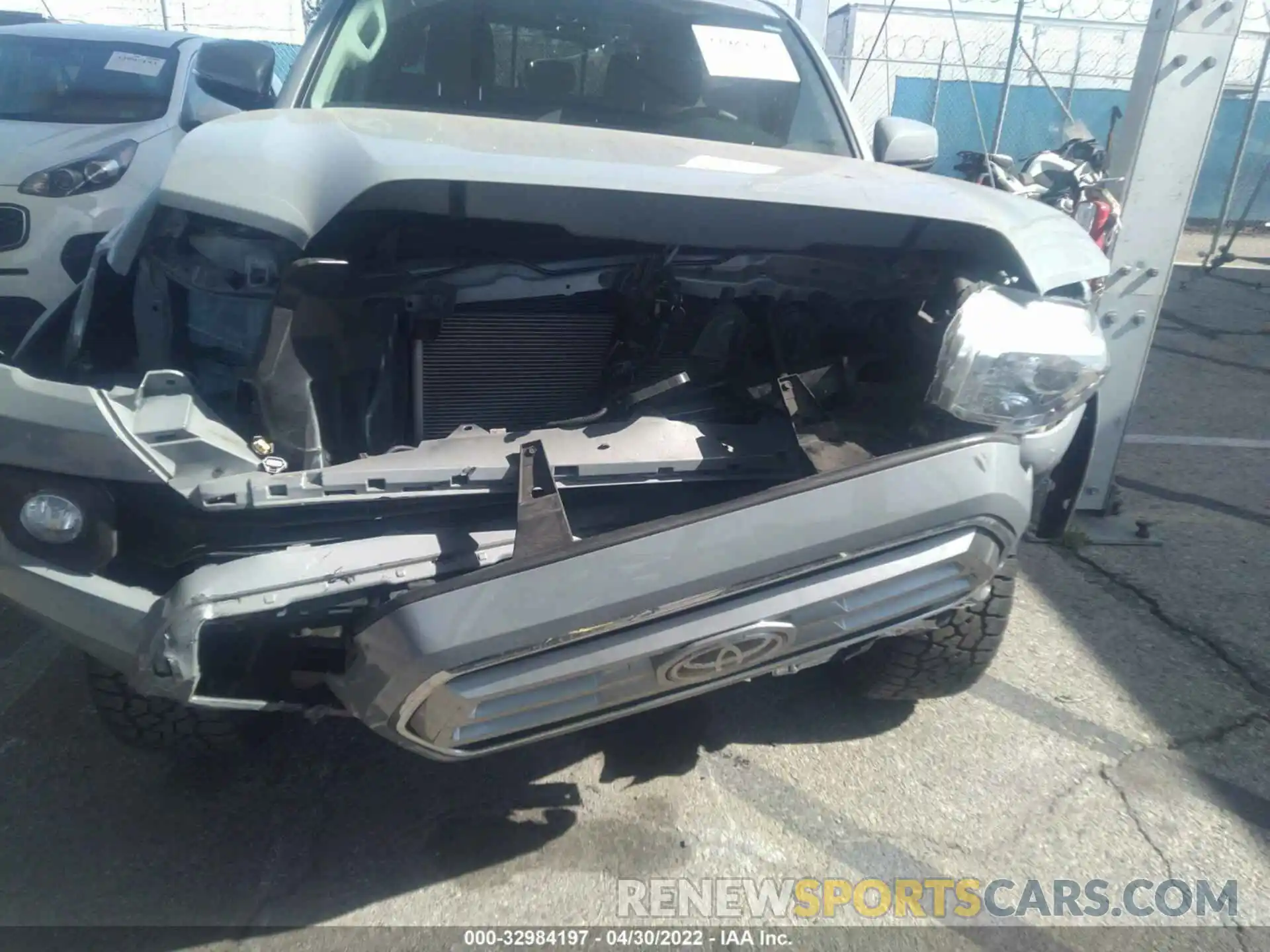 6 Photograph of a damaged car 5TFAZ5CN9MX102831 TOYOTA TACOMA 2WD 2021