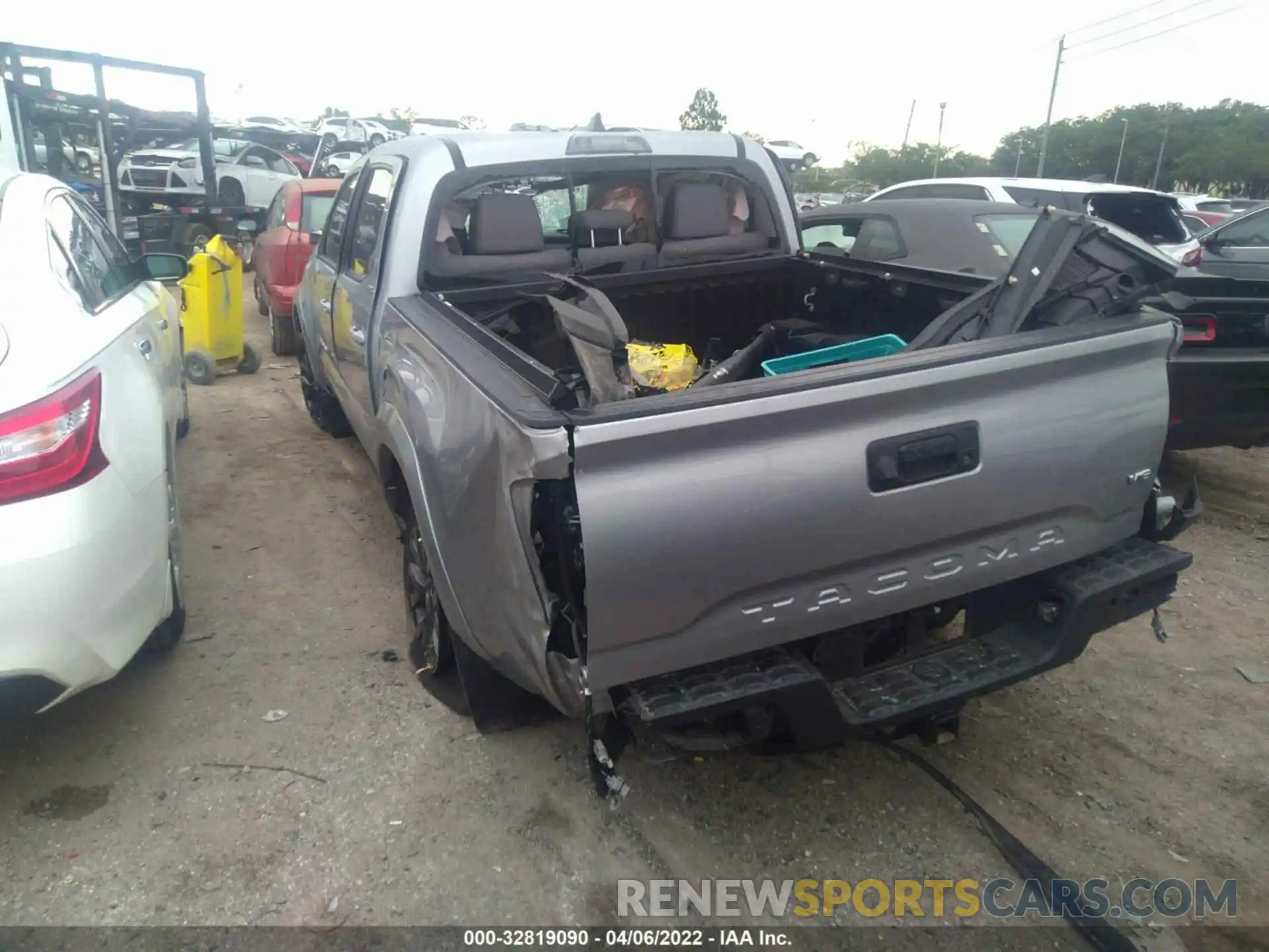 3 Photograph of a damaged car 5TFAZ5CN9MX108080 TOYOTA TACOMA 2WD 2021