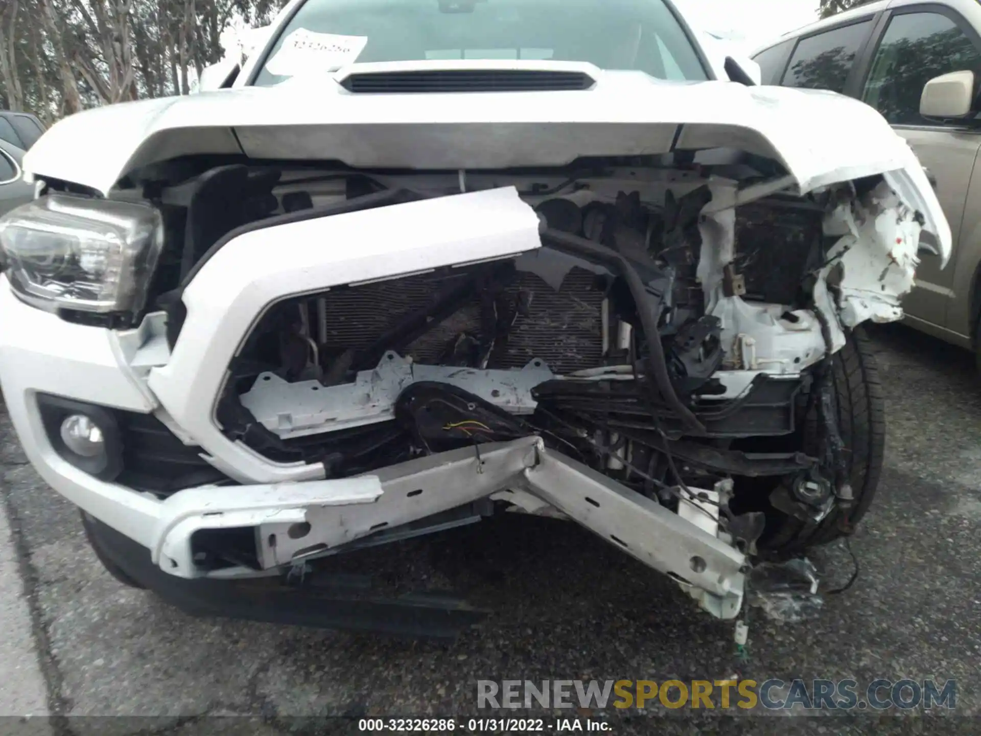 6 Photograph of a damaged car 5TFAZ5CN9MX111299 TOYOTA TACOMA 2WD 2021