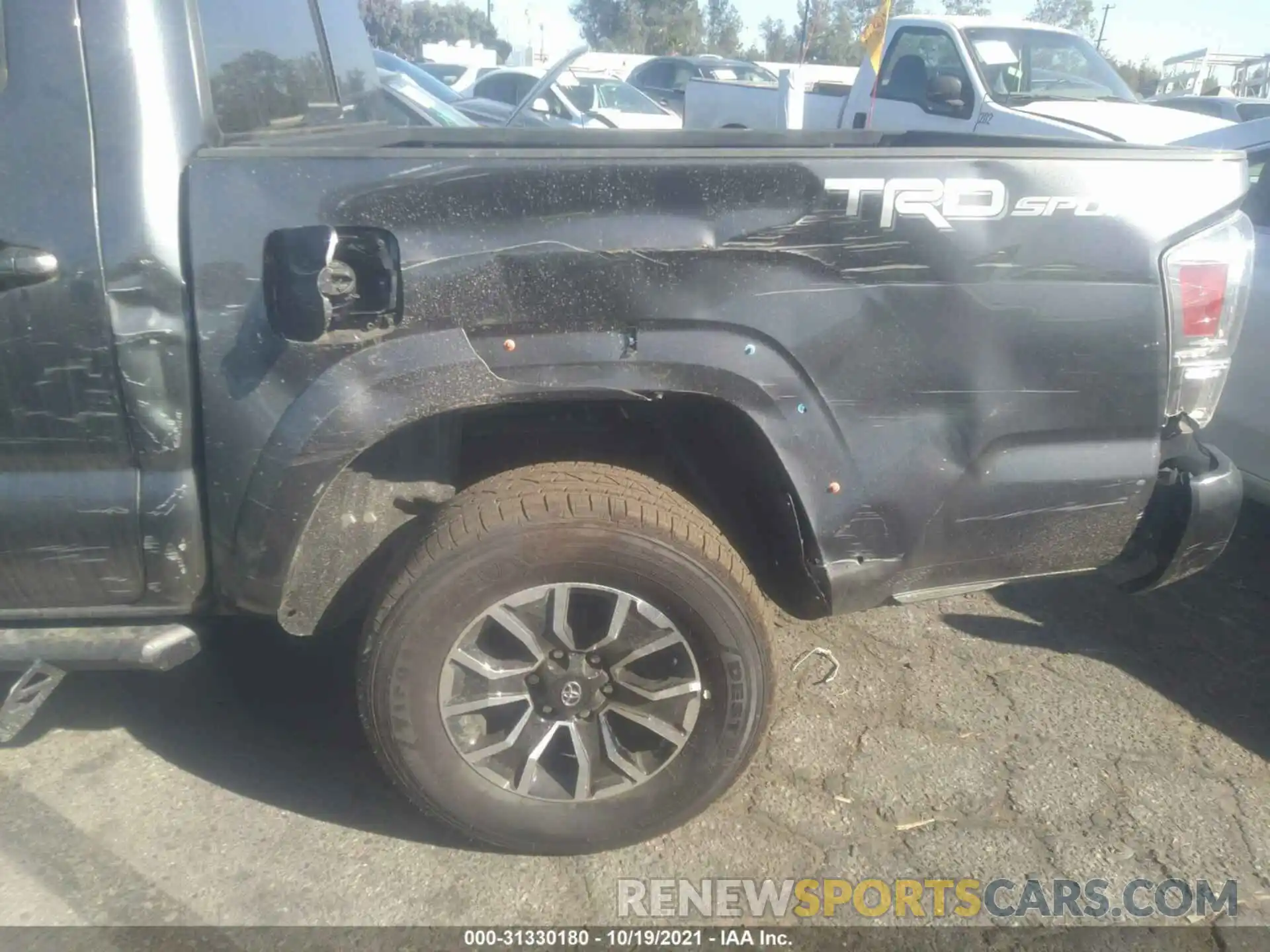 6 Photograph of a damaged car 5TFAZ5CN9MX111691 TOYOTA TACOMA 2WD 2021