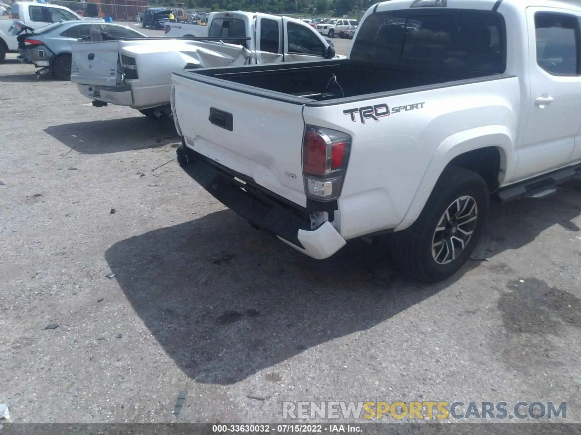 6 Photograph of a damaged car 5TFAZ5CN9MX113263 TOYOTA TACOMA 2WD 2021