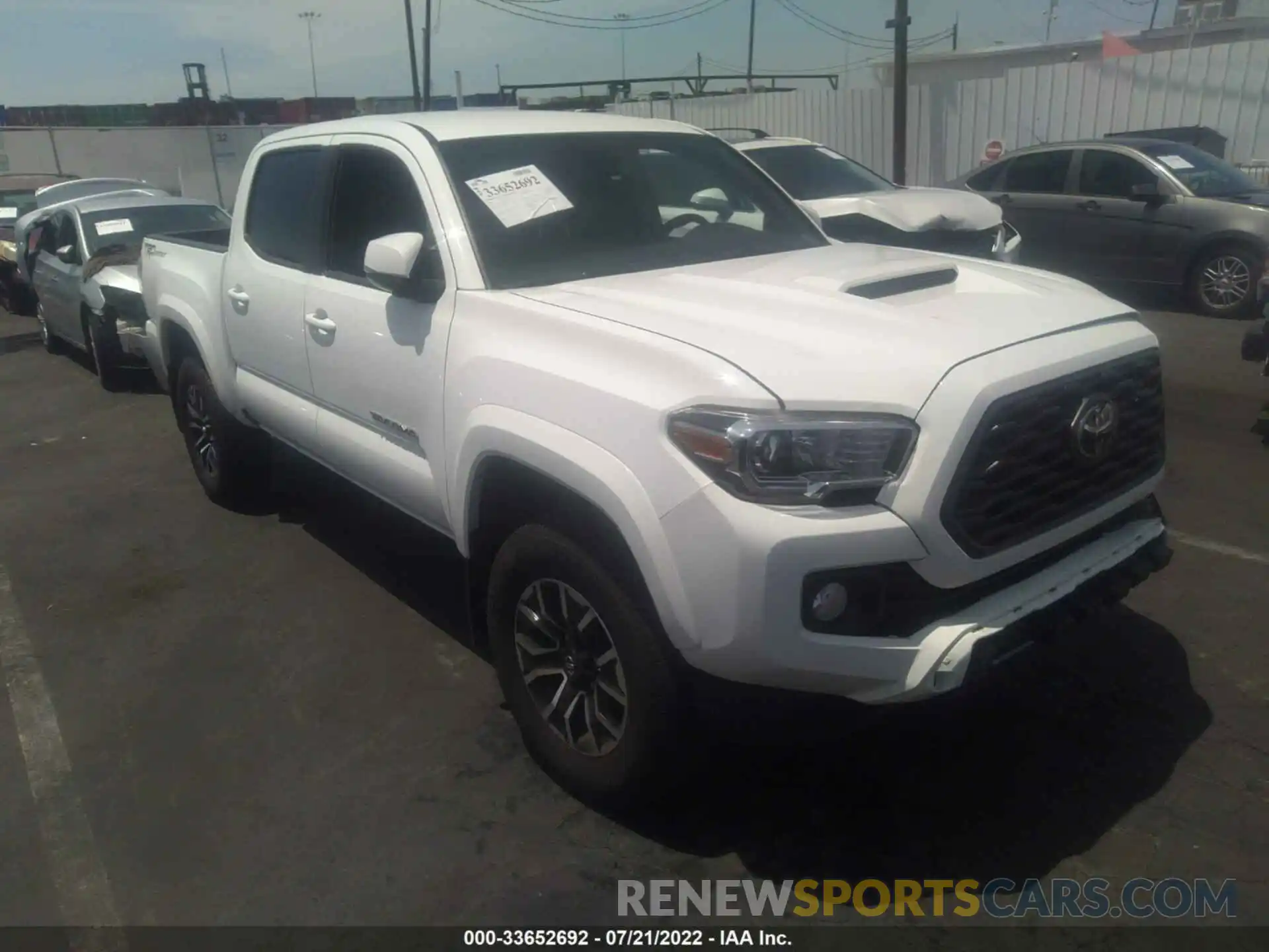 1 Photograph of a damaged car 5TFAZ5CN9MX113280 TOYOTA TACOMA 2WD 2021