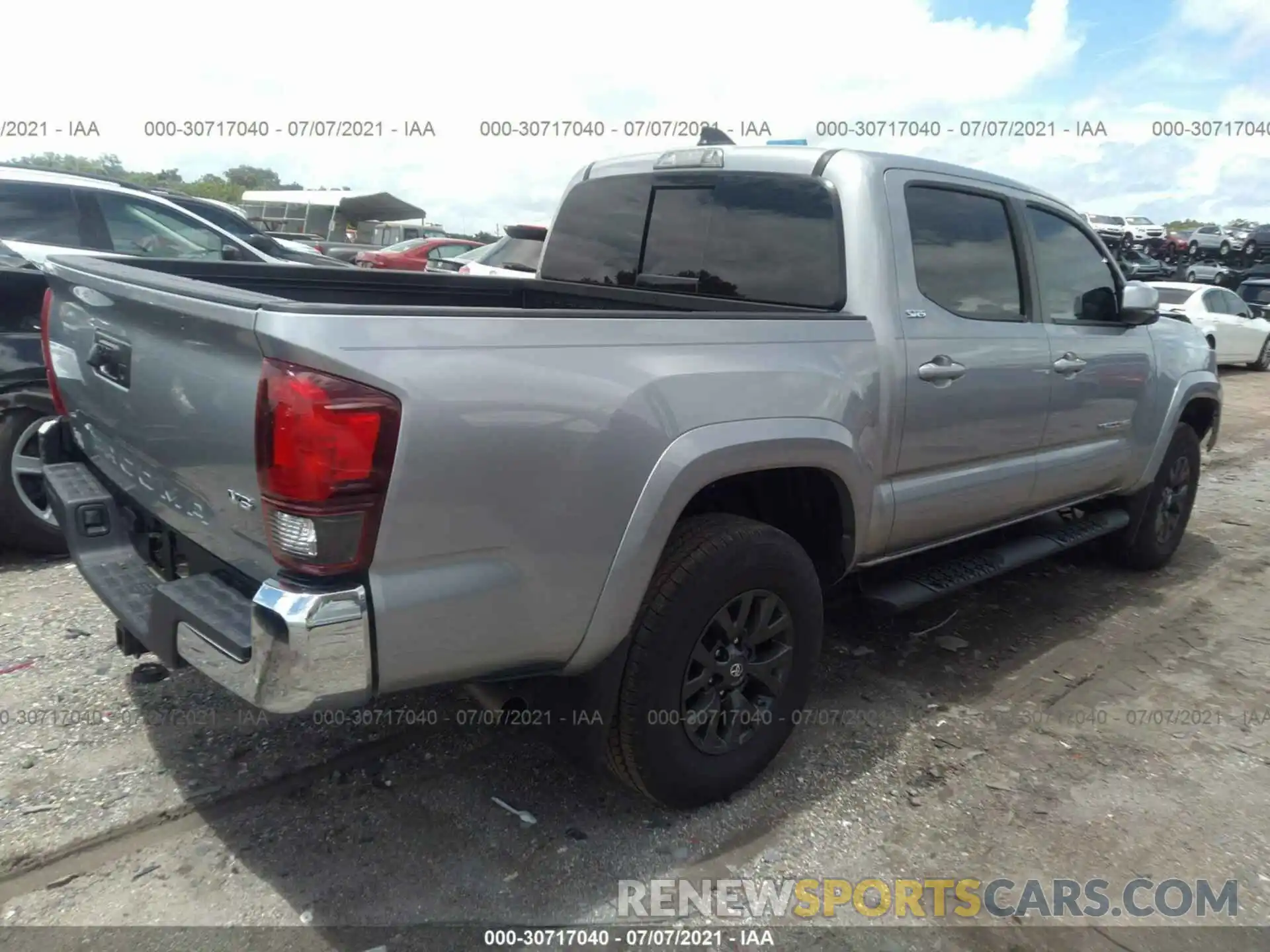 4 Фотография поврежденного автомобиля 5TFAZ5CNXMX098949 TOYOTA TACOMA 2WD 2021