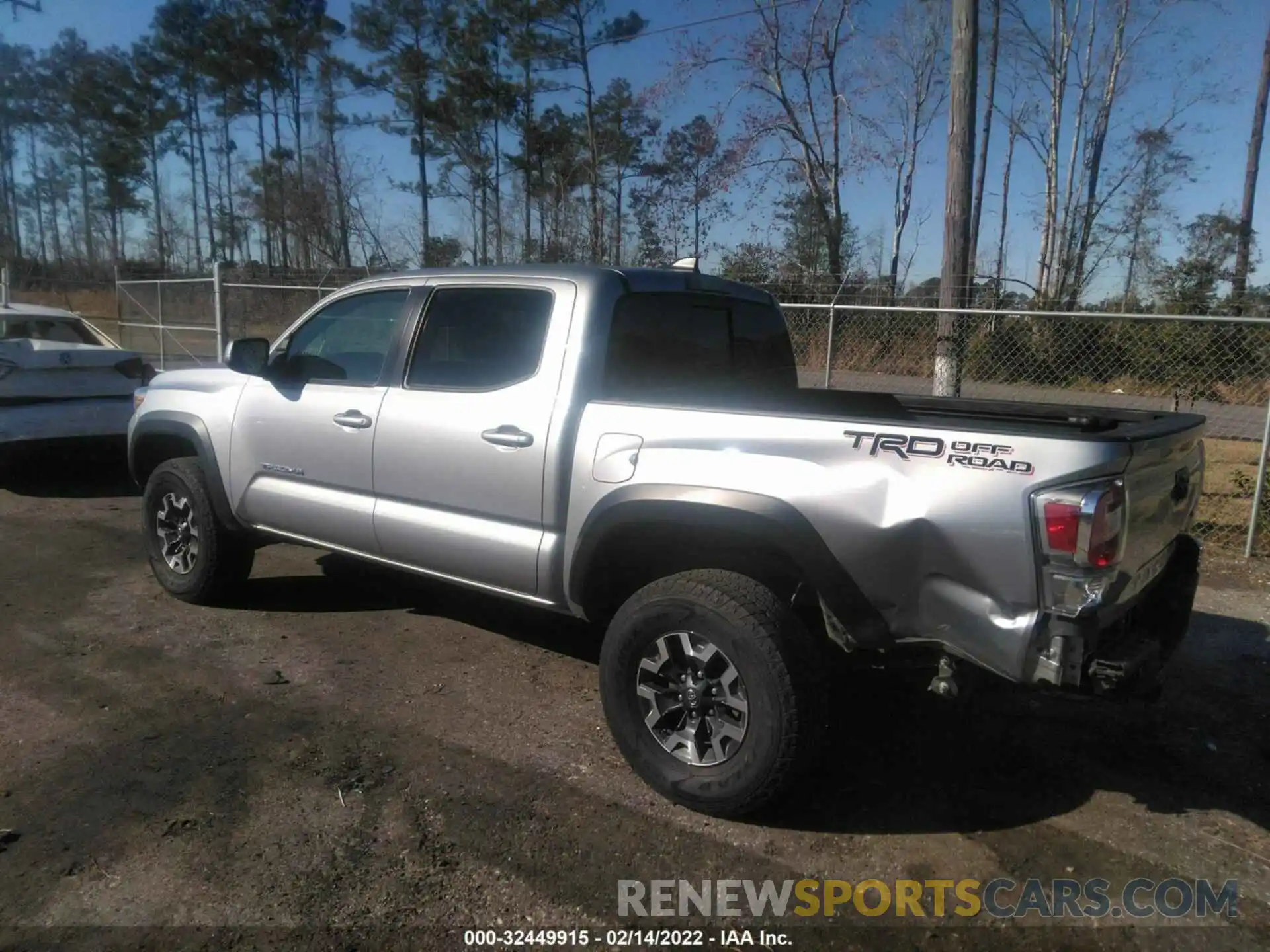 3 Photograph of a damaged car 5TFAZ5CNXMX100876 TOYOTA TACOMA 2WD 2021