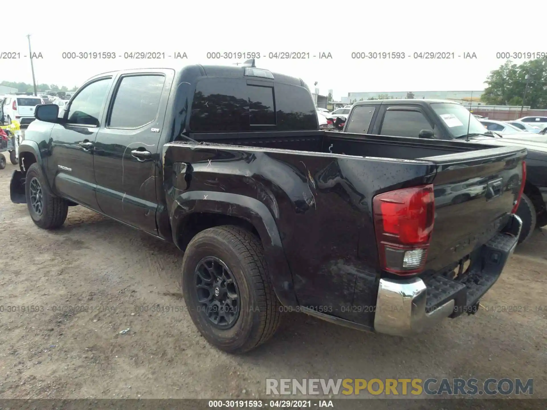 3 Фотография поврежденного автомобиля 5TFAZ5CNXMX102286 TOYOTA TACOMA 2WD 2021