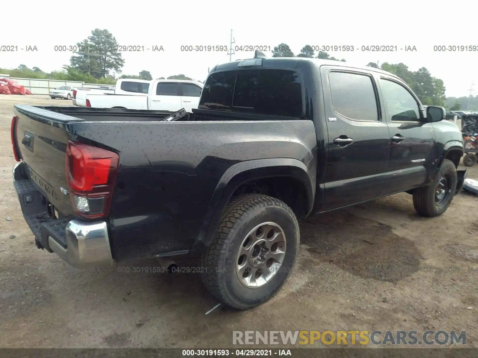 4 Фотография поврежденного автомобиля 5TFAZ5CNXMX102286 TOYOTA TACOMA 2WD 2021