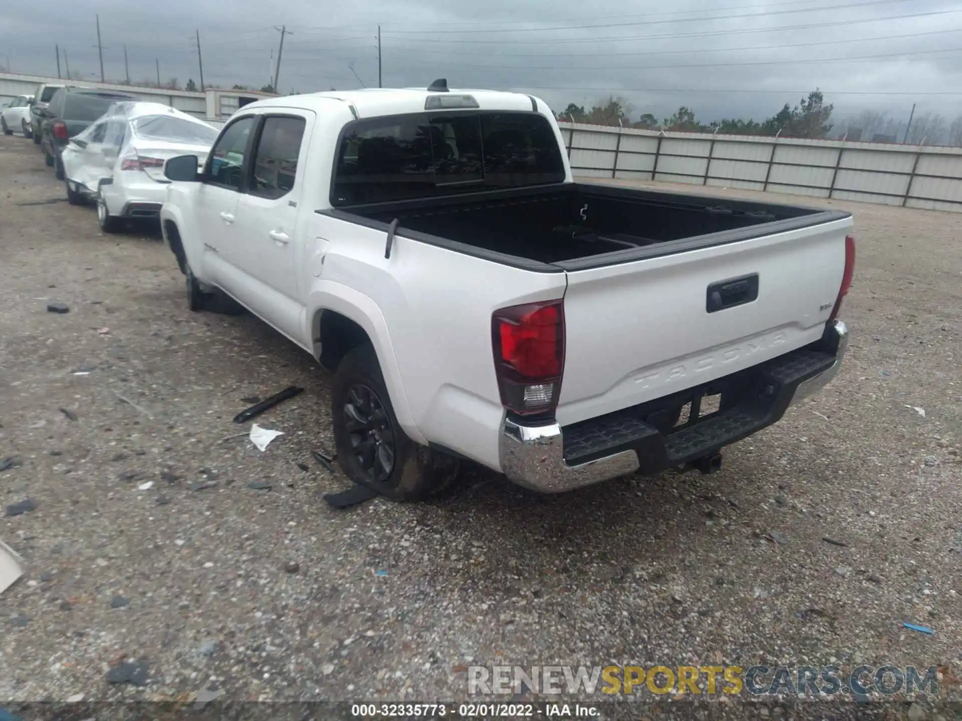 3 Photograph of a damaged car 5TFAZ5CNXMX105642 TOYOTA TACOMA 2WD 2021