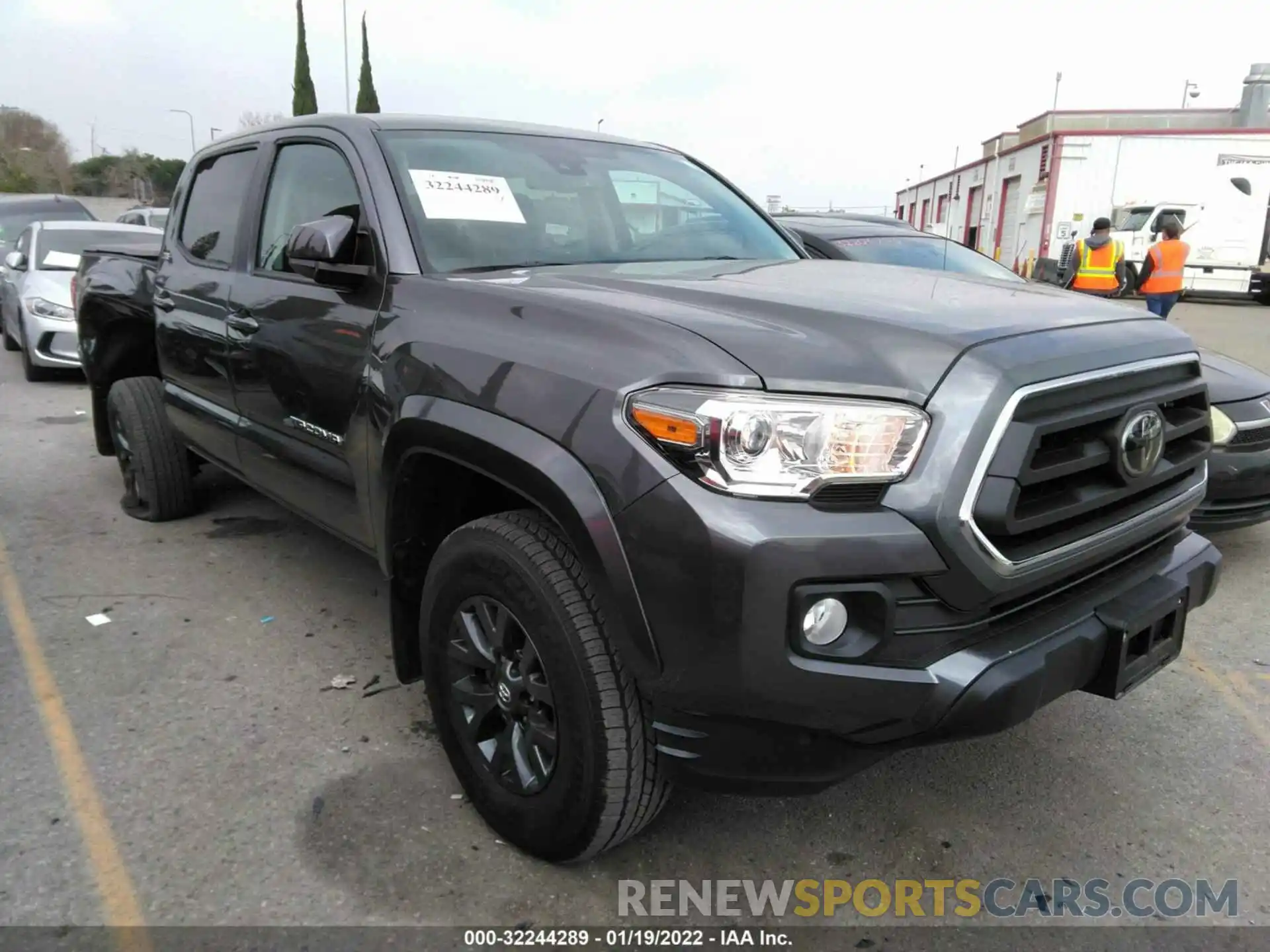 1 Photograph of a damaged car 5TFAZ5CNXMX106631 TOYOTA TACOMA 2WD 2021