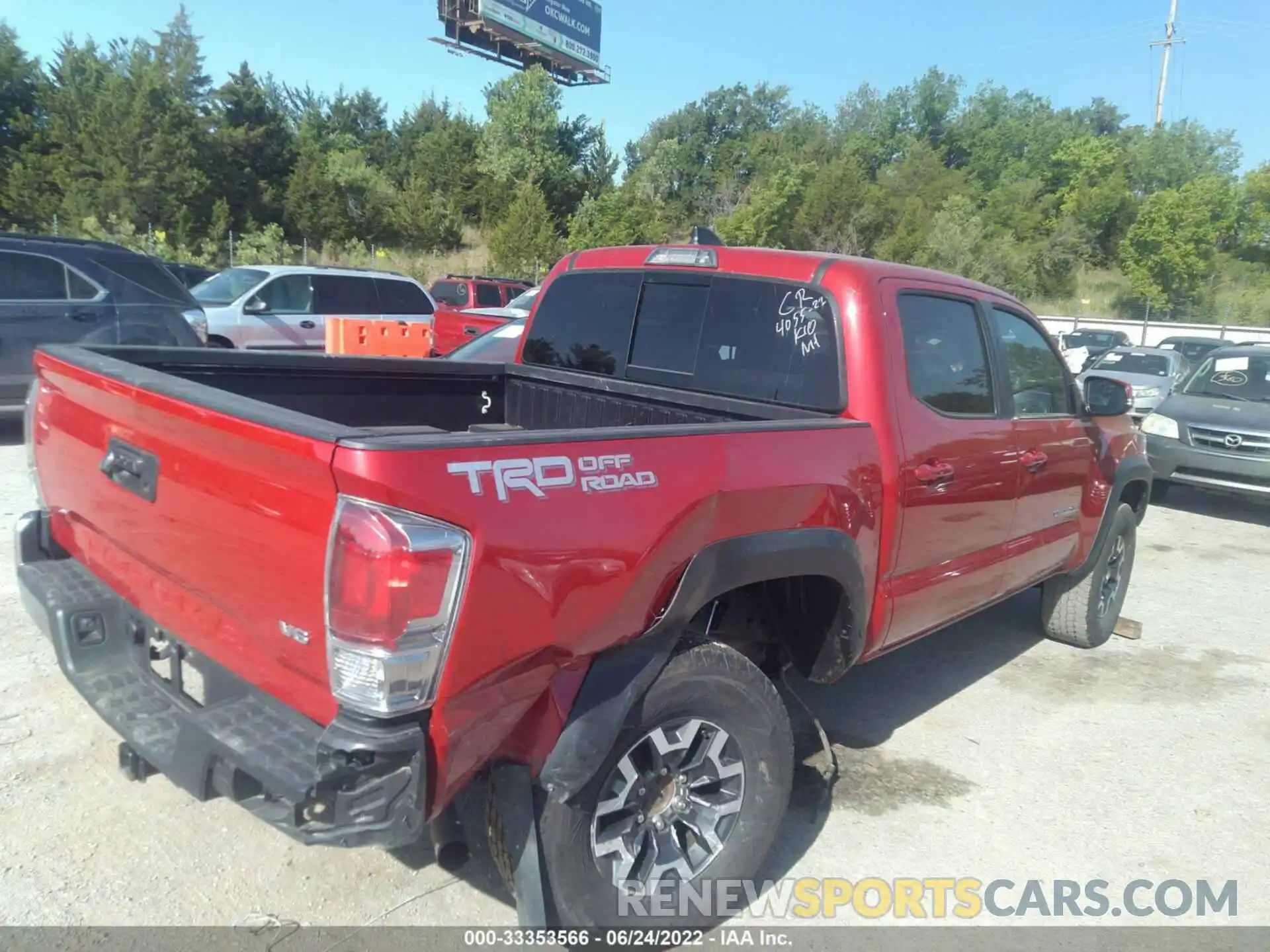 4 Photograph of a damaged car 5TFAZ5CNXMX108864 TOYOTA TACOMA 2WD 2021