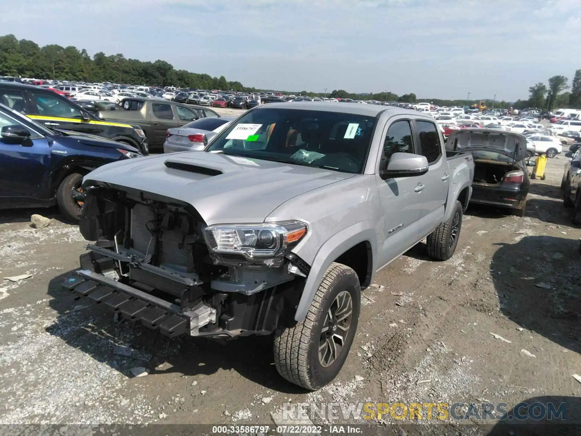 2 Фотография поврежденного автомобиля 5TFAZ5CNXMX116687 TOYOTA TACOMA 2WD 2021