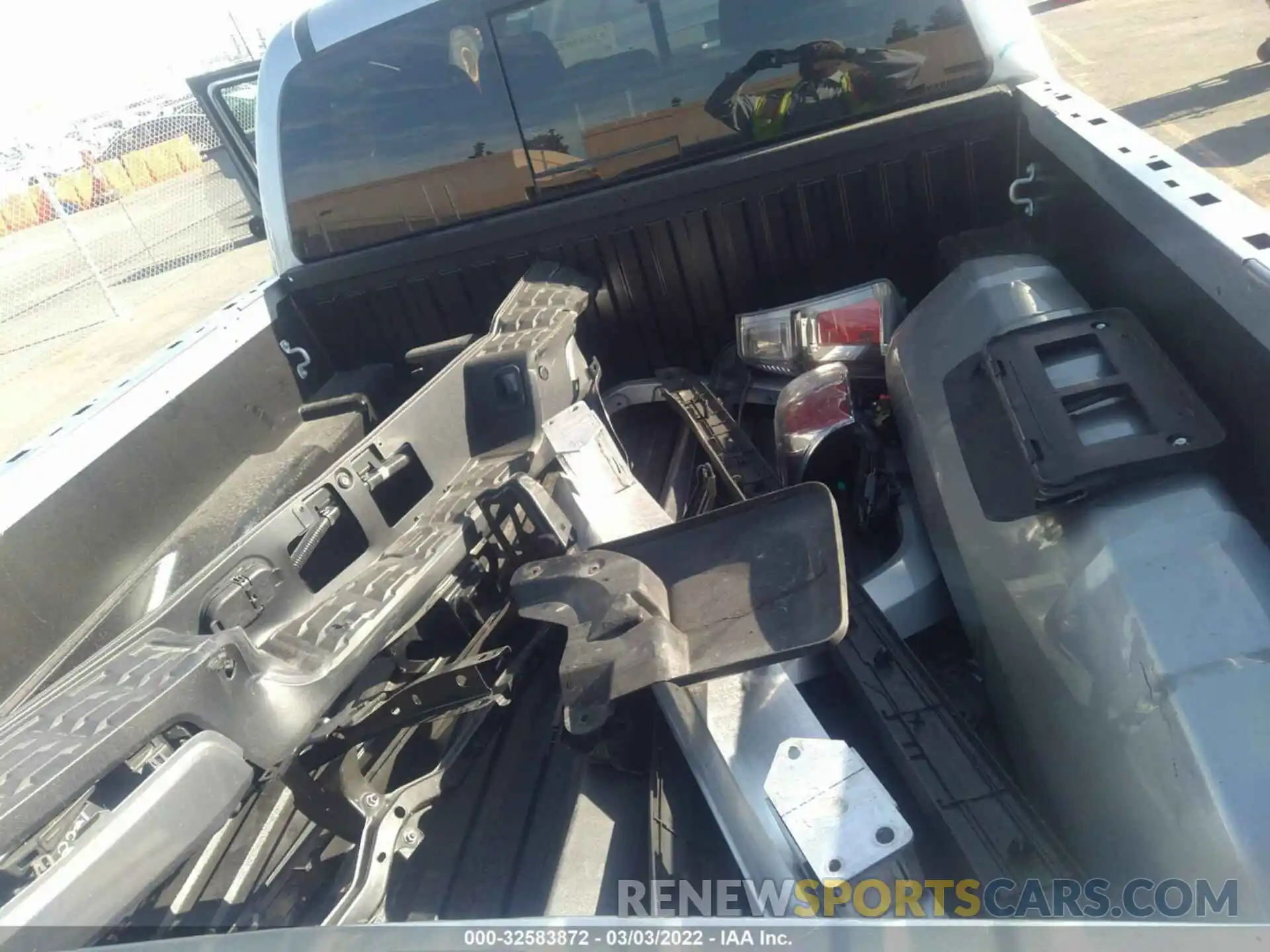 12 Photograph of a damaged car 5TFAZ5CNXMX117645 TOYOTA TACOMA 2WD 2021