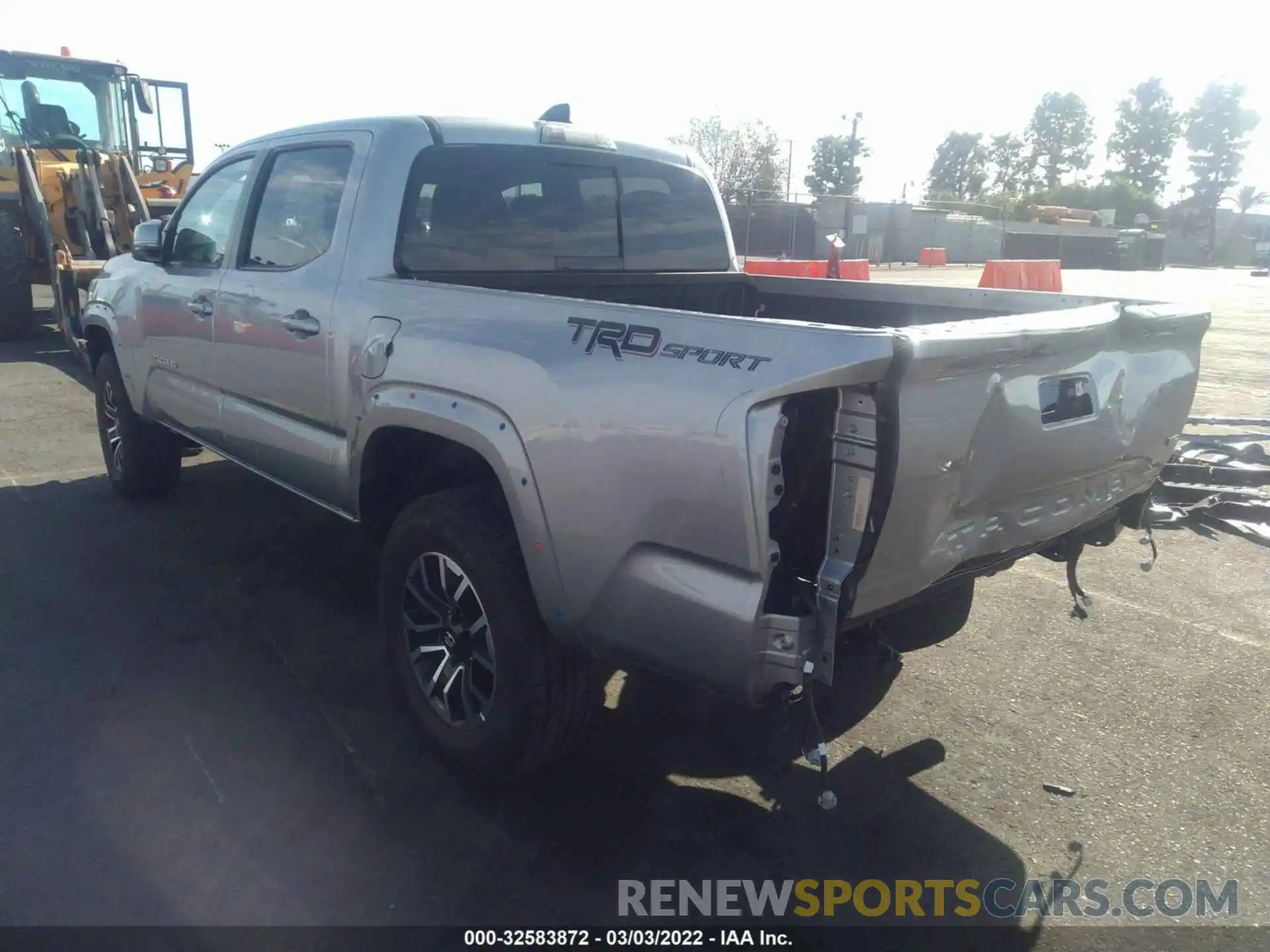 3 Photograph of a damaged car 5TFAZ5CNXMX117645 TOYOTA TACOMA 2WD 2021