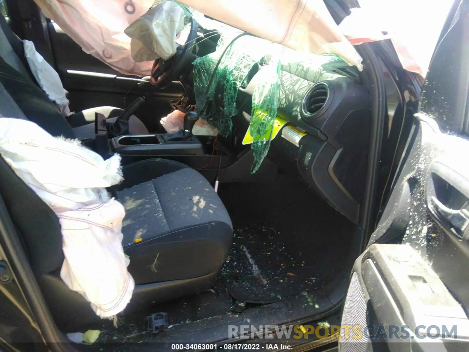 5 Photograph of a damaged car 3TMAZ5CN0NM172709 TOYOTA TACOMA 2WD 2022