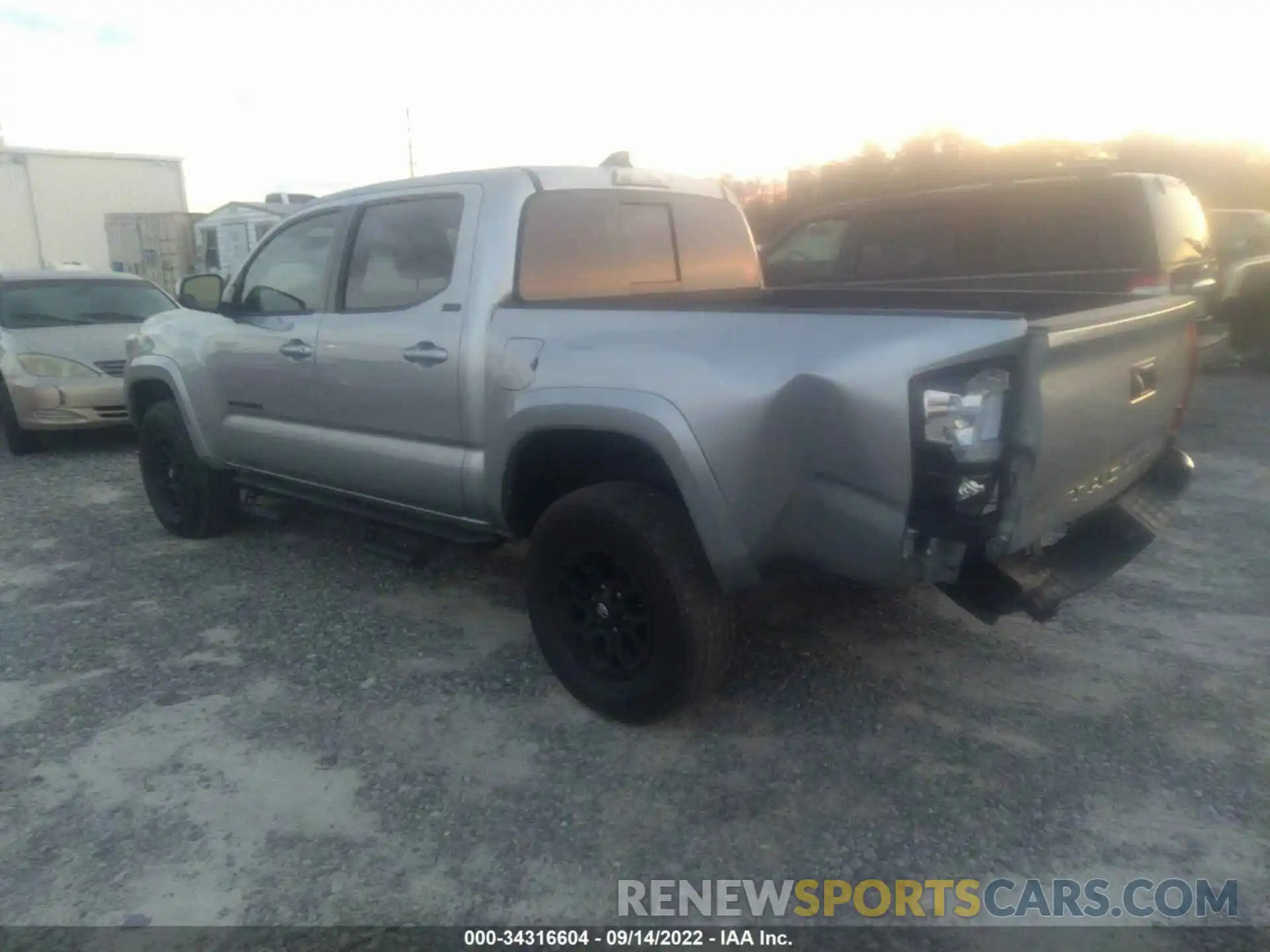 3 Photograph of a damaged car 3TMAZ5CN0NM189073 TOYOTA TACOMA 2WD 2022