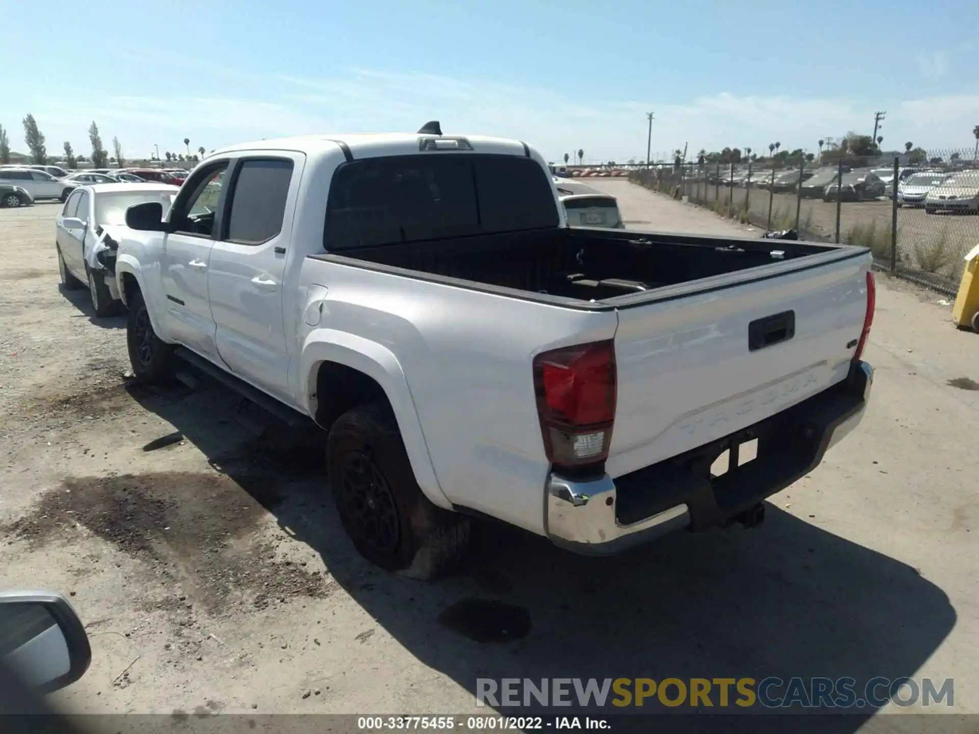 3 Photograph of a damaged car 3TMAZ5CN1NM163971 TOYOTA TACOMA 2WD 2022