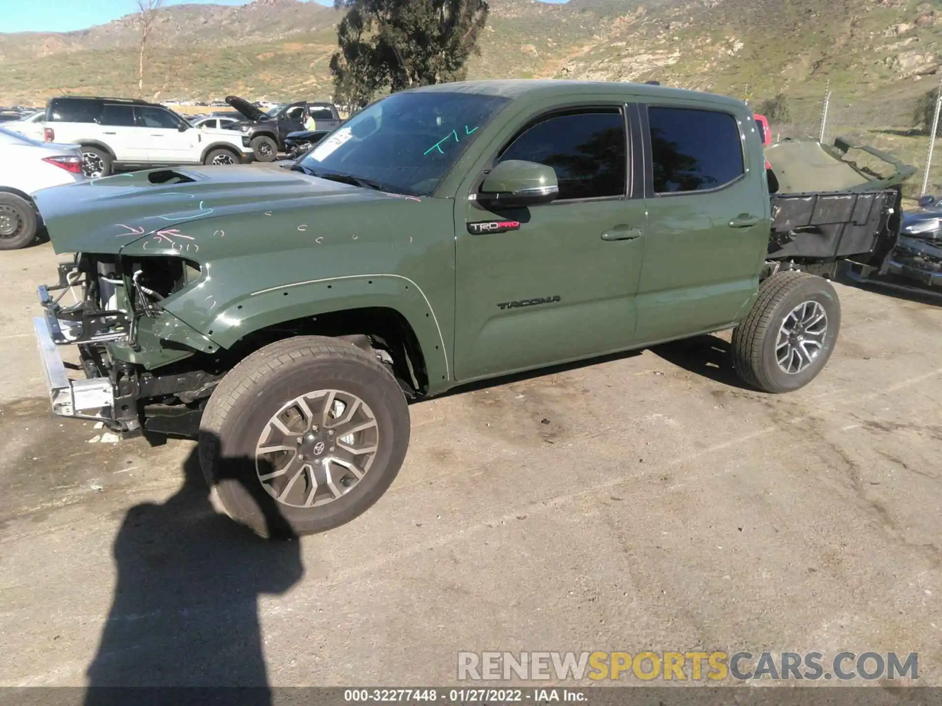 2 Photograph of a damaged car 3TMAZ5CN1NM167812 TOYOTA TACOMA 2WD 2022