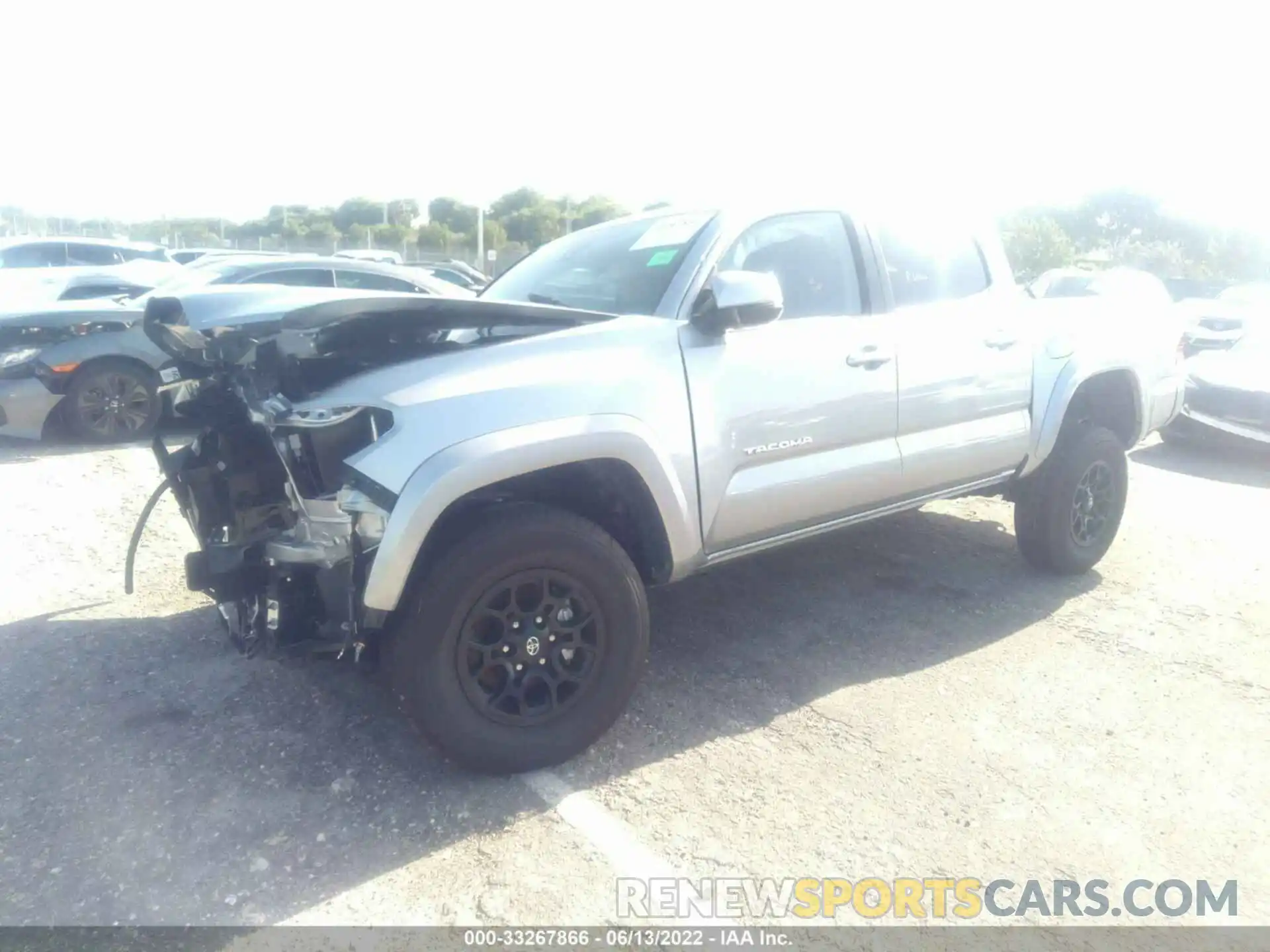 2 Photograph of a damaged car 3TMAZ5CN1NM179541 TOYOTA TACOMA 2WD 2022