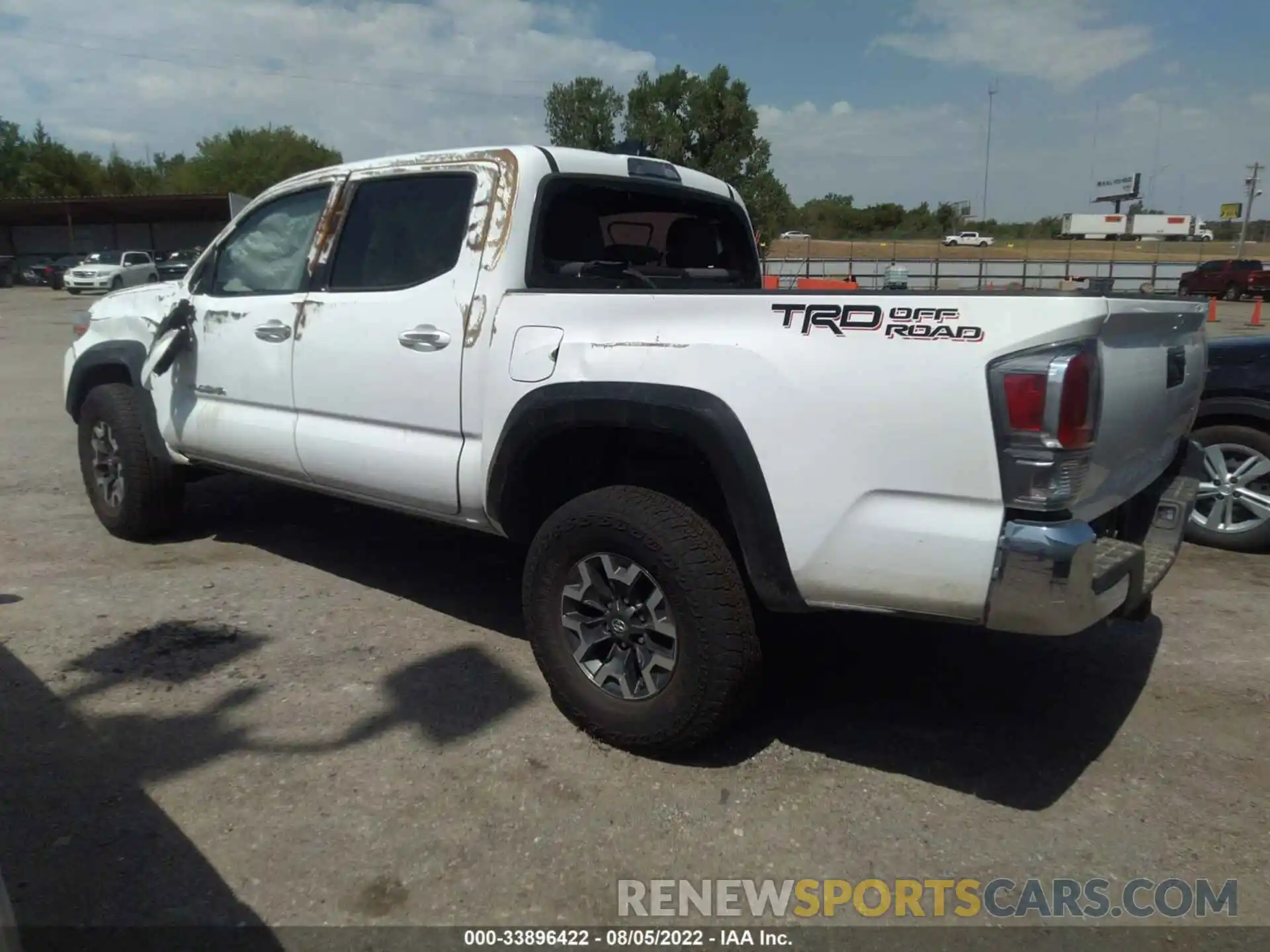 3 Photograph of a damaged car 3TMAZ5CN1NM182908 TOYOTA TACOMA 2WD 2022