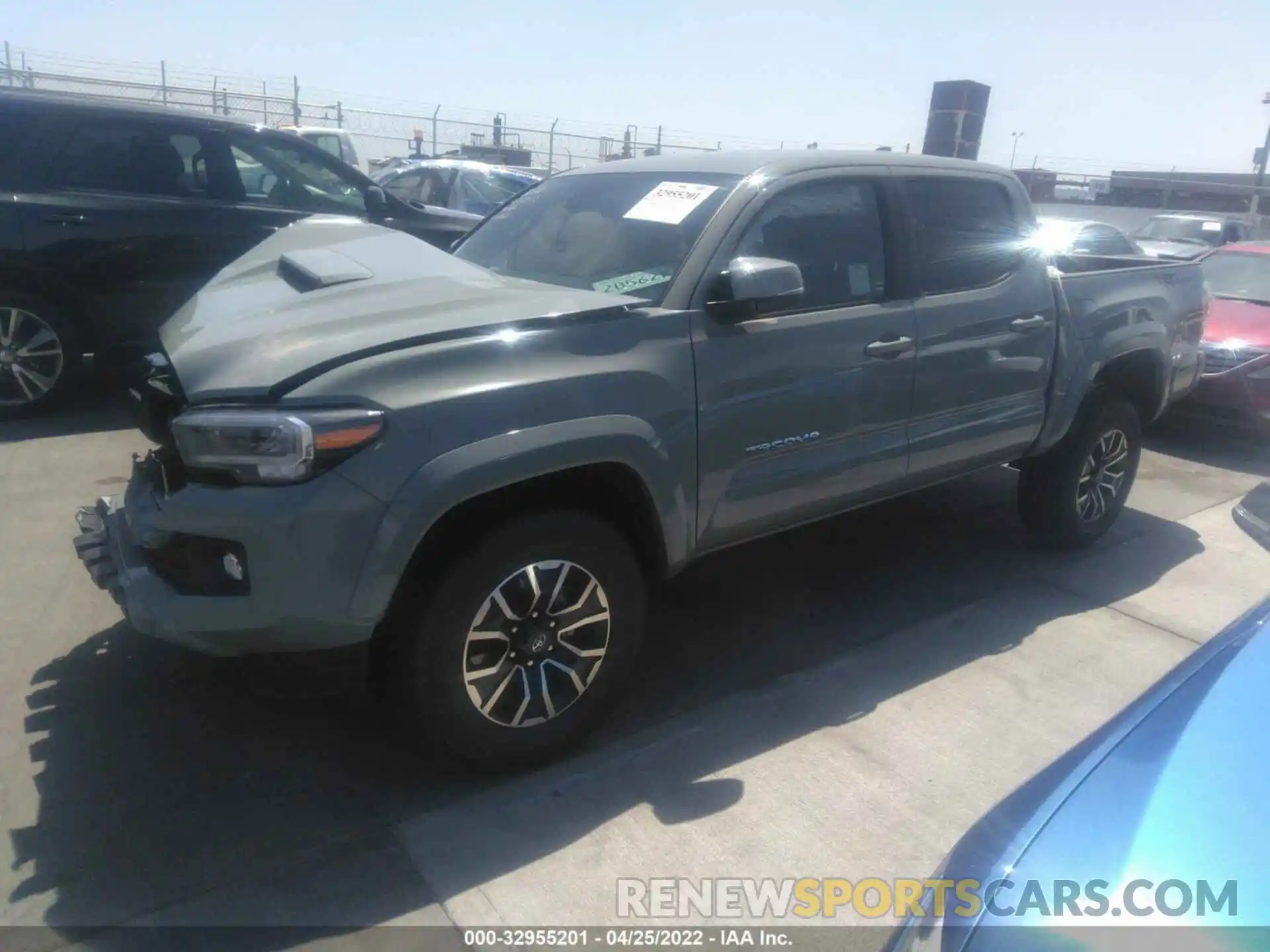 2 Photograph of a damaged car 3TMAZ5CN2NM169732 TOYOTA TACOMA 2WD 2022