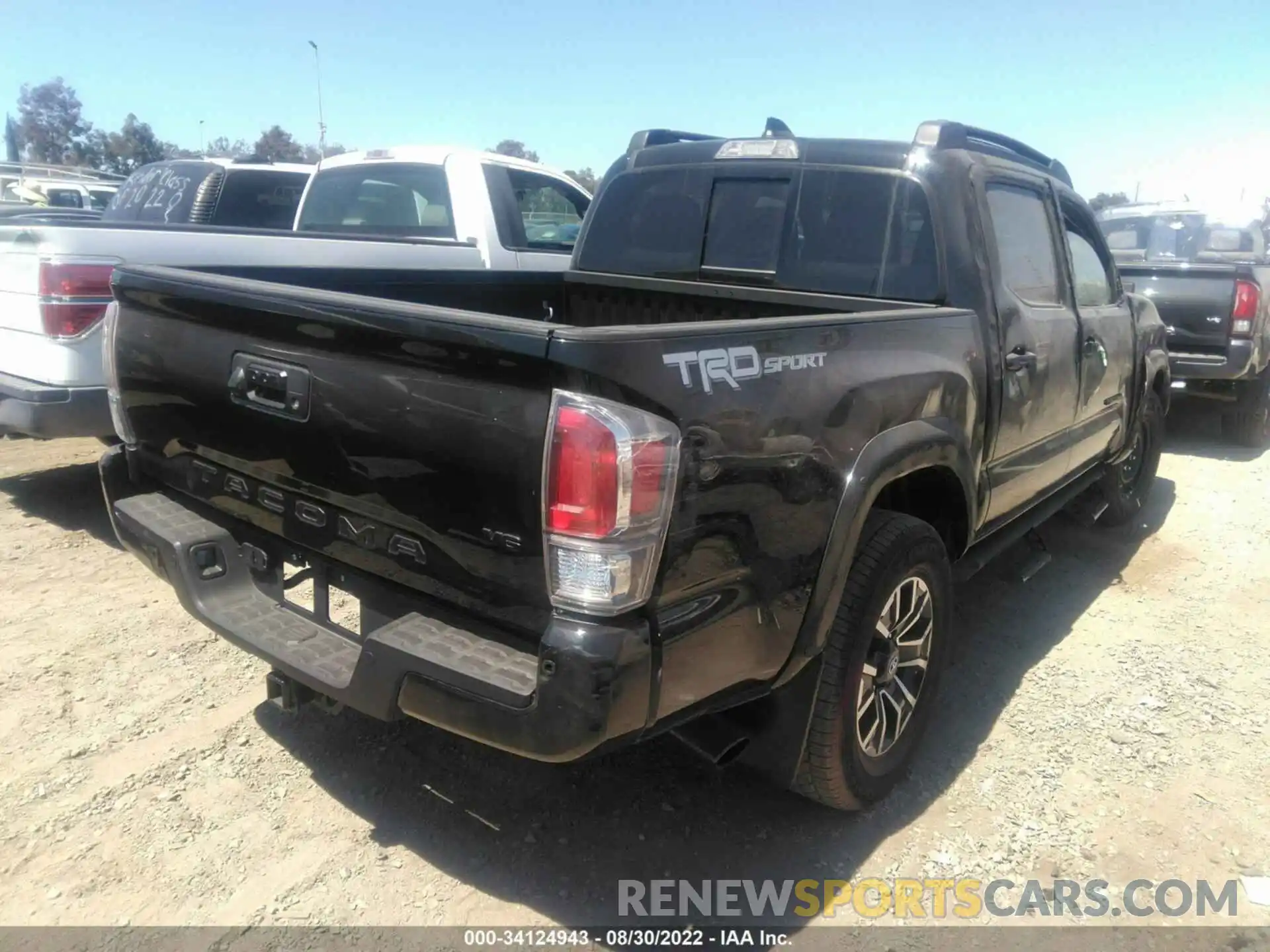 4 Photograph of a damaged car 3TMAZ5CN2NM175983 TOYOTA TACOMA 2WD 2022