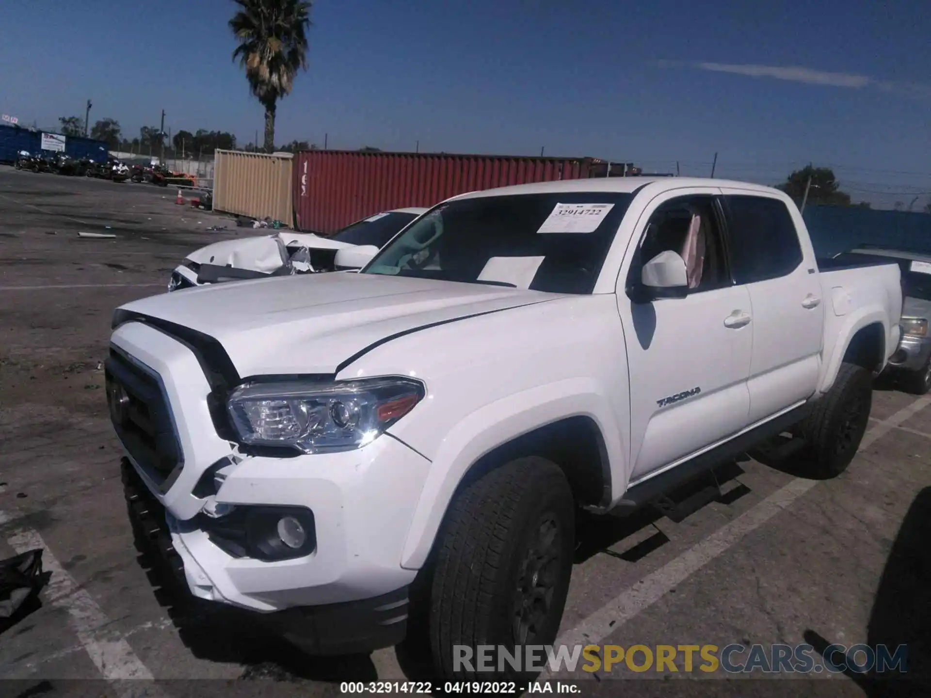 2 Photograph of a damaged car 3TMAZ5CN3NM165172 TOYOTA TACOMA 2WD 2022